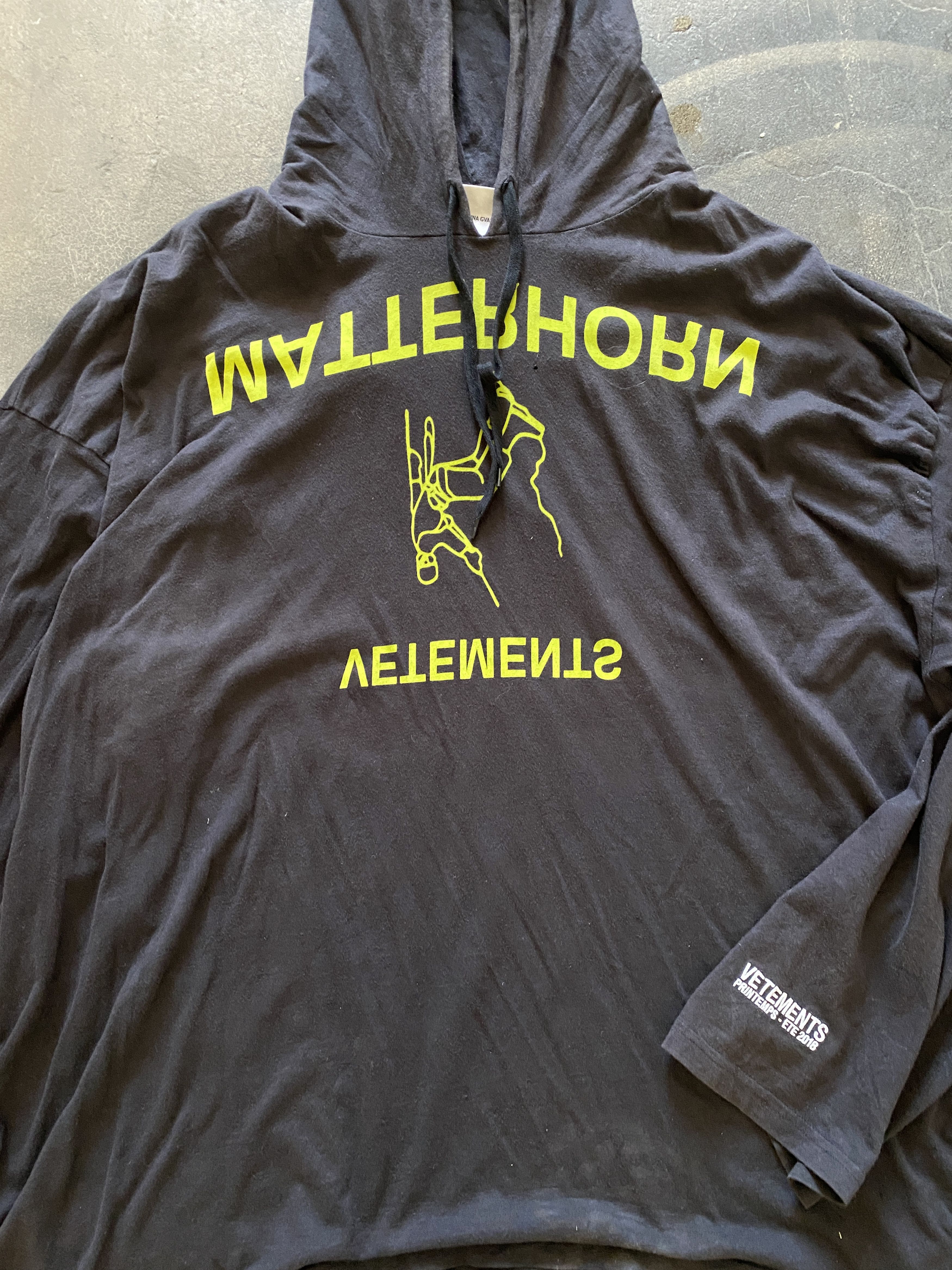 Vetements MATTERHORN LONGSLEEVE Size US M / EU 48-50 / 2 - 2 Thumbnail