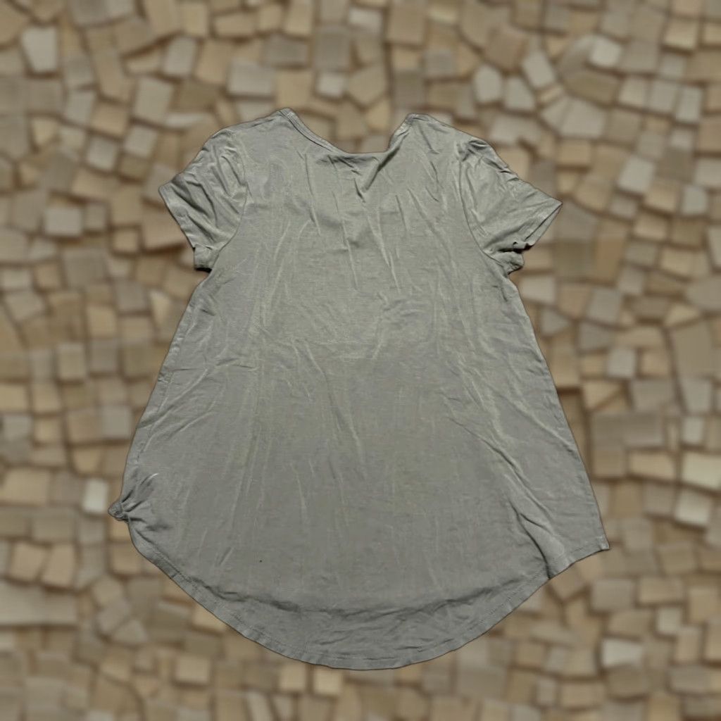 Merona Merona Shirt Women XS Green Short Sleeve Scoop Neck T-Shirt Casual XS Regular Solid 2000s? Size XS / US 0-2 / IT 36-38 - 1 Thumbnail
