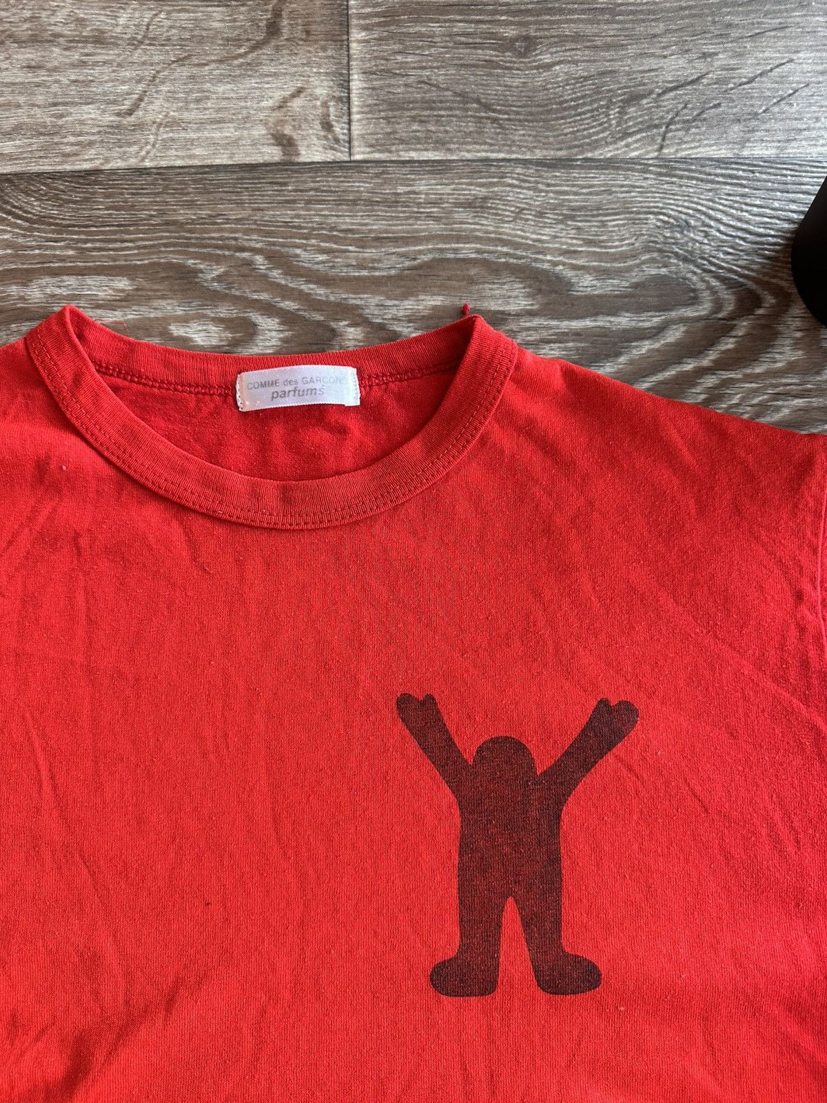 Comme des Garcons 🔥 Comme Des Garcons Parfums Rare Vintage Logo T Shirt Size US M / EU 48-50 / 2 - 2 Thumbnail