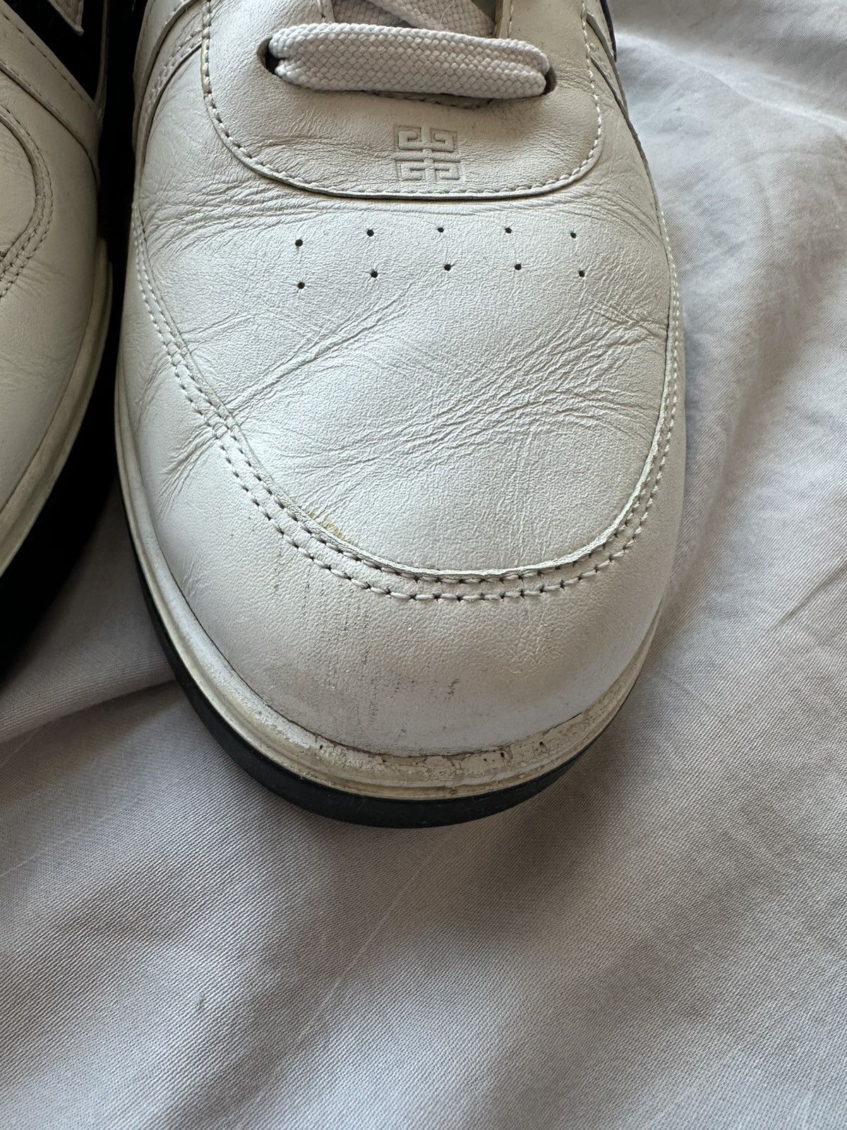 Givenchy Givenchy G4 Leather Sneakers White Size US 11 / EU 44 - 6 Thumbnail