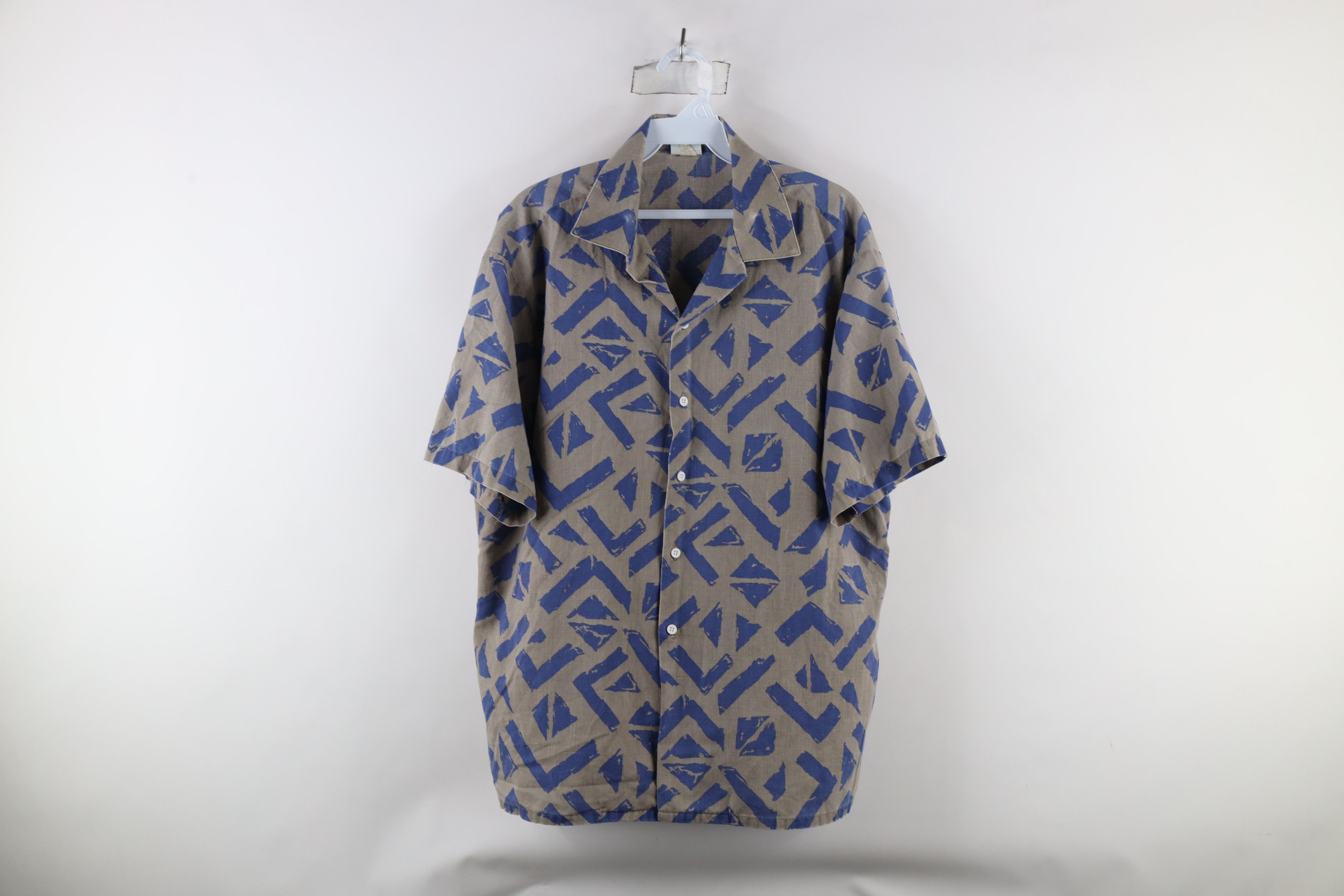 Vintage Vintage 90s Streetwear Surfing Camp Collar Button Shirt USA Size US L / EU 52-54 / 3 - 1 Thumbnail