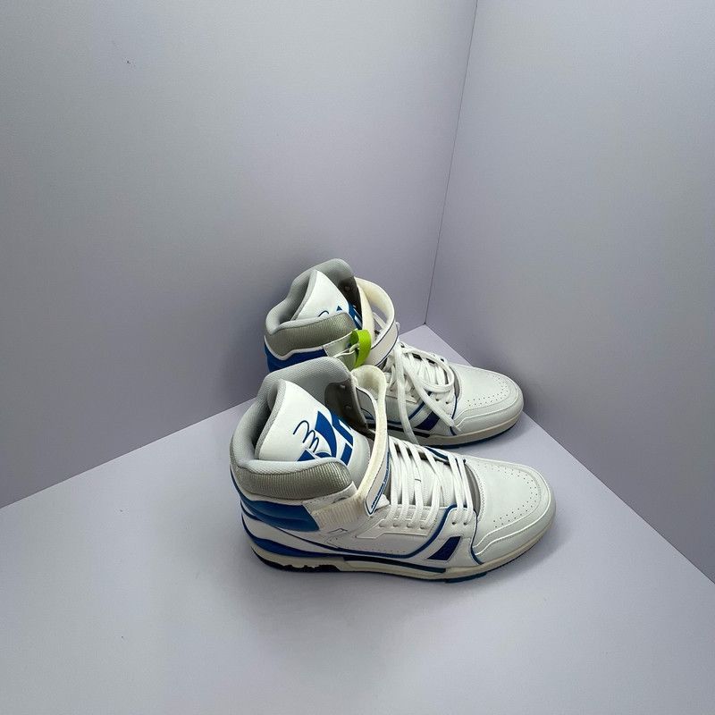 Louis Vuitton Louis Vuitton Trainer Logo Sneakers in Blue and White - Size US 9 / EU 42 - 1 Thumbnail
