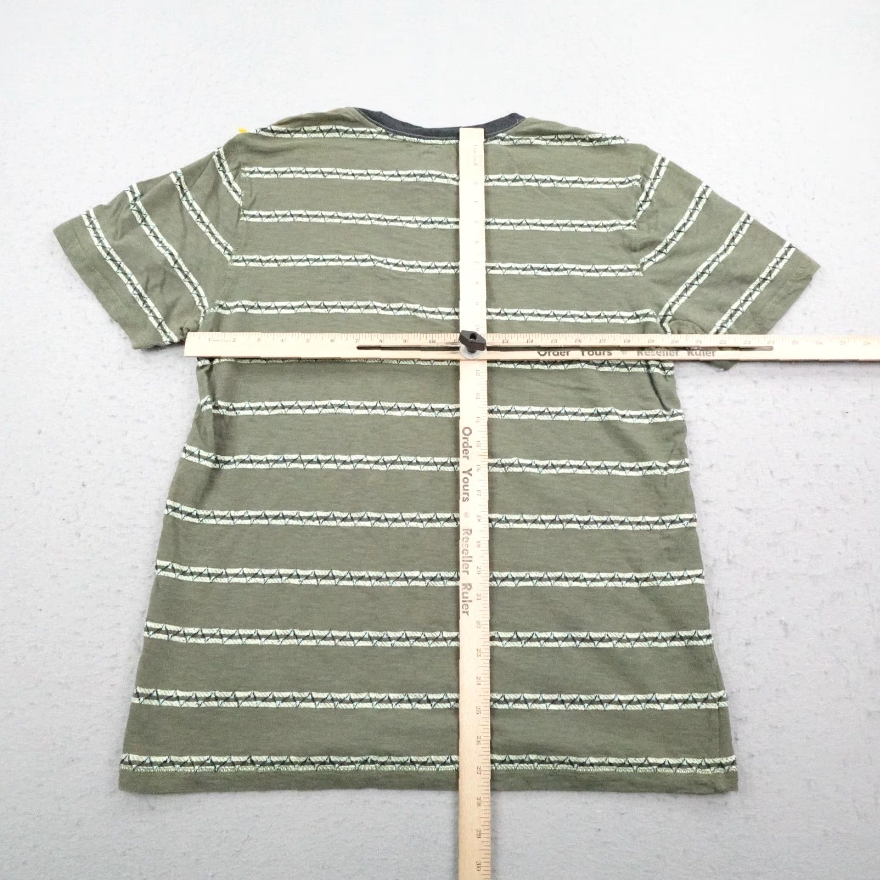 Roark Roark Mens Shirt Large Green Southwest Striped Henley Outdoor Hiking Aztec Western T-Shirt Short Sleeve Cotton Button Logo All Seasons Vintage: No Size US L / EU 52-54 / 3 - 6 Thumbnail