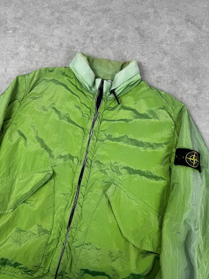 Stone Island 2000s Stone Island Green Shiny Removable Hood Technical Jacket Size US L / EU 52-54 / 3 - 5 Thumbnail