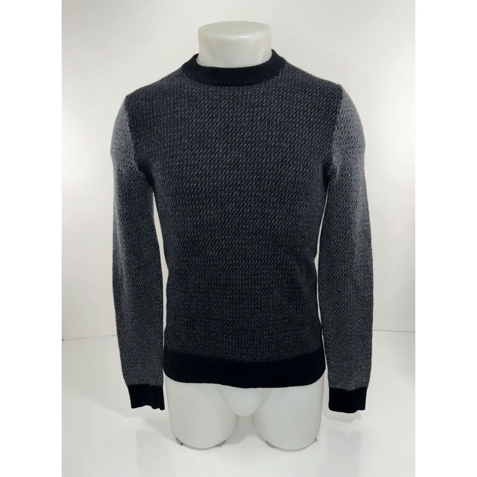 Hugo Boss HUGO BOSS Sweater Mens S Black & Gray VIRGIN WOOL Size US S / EU 44-46 / 1 - 2 Thumbnail