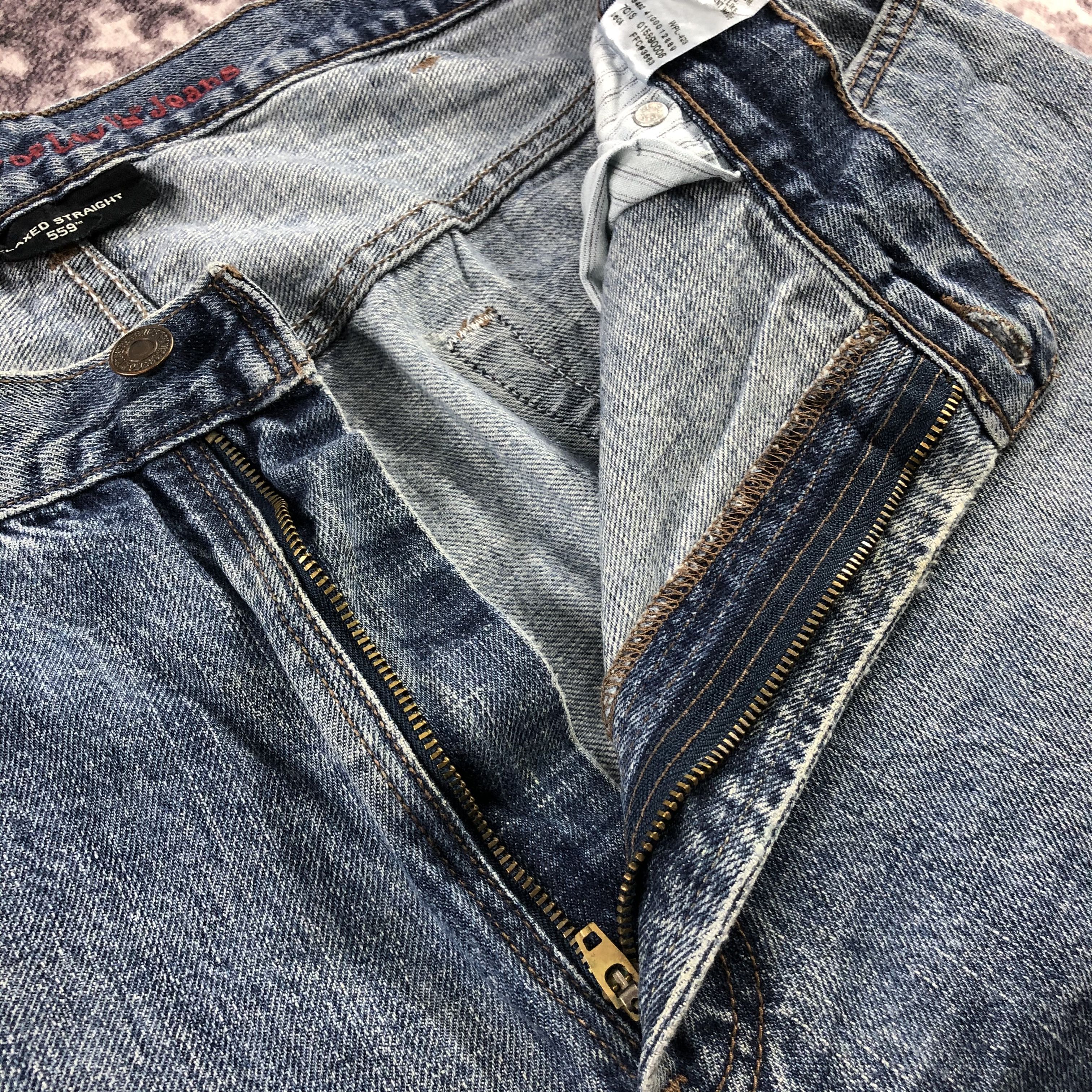 Levi's × Vintage Vintage 90s Blue Wash Levis 559 Jeans-JM2886 Size US 39 - 12 Thumbnail