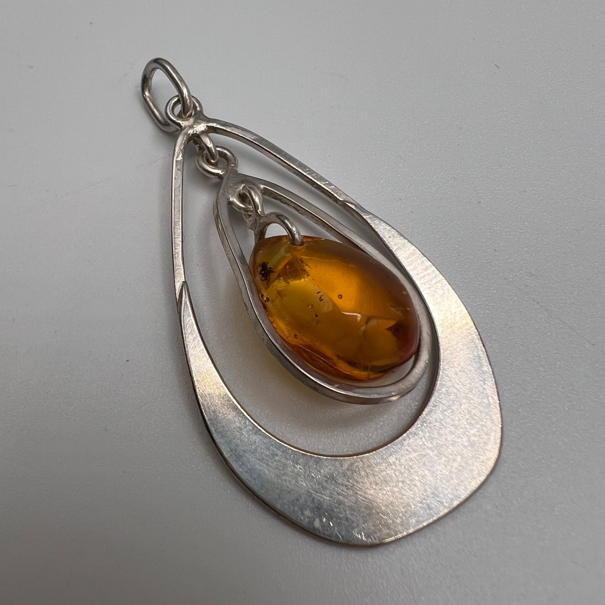 Sterling Silver × Vintage Vintage Style Sterling Silver Teardrop Amber Pendant Jewelry Size ONE SIZE - 5 Thumbnail