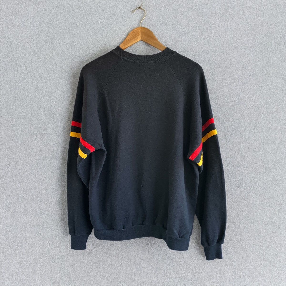 Disney Disney Mickey Mouse Vintage 80s Crewneck Sweatshirt USA Size US XL / EU 56 / 4 - 3 Thumbnail