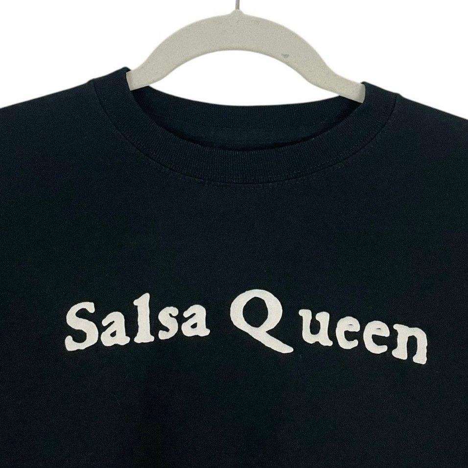 Gildan Salsa Queen Cropped Black Short Sleeve Graphic Tee Size S / US 4 / IT 40 - 5 Thumbnail