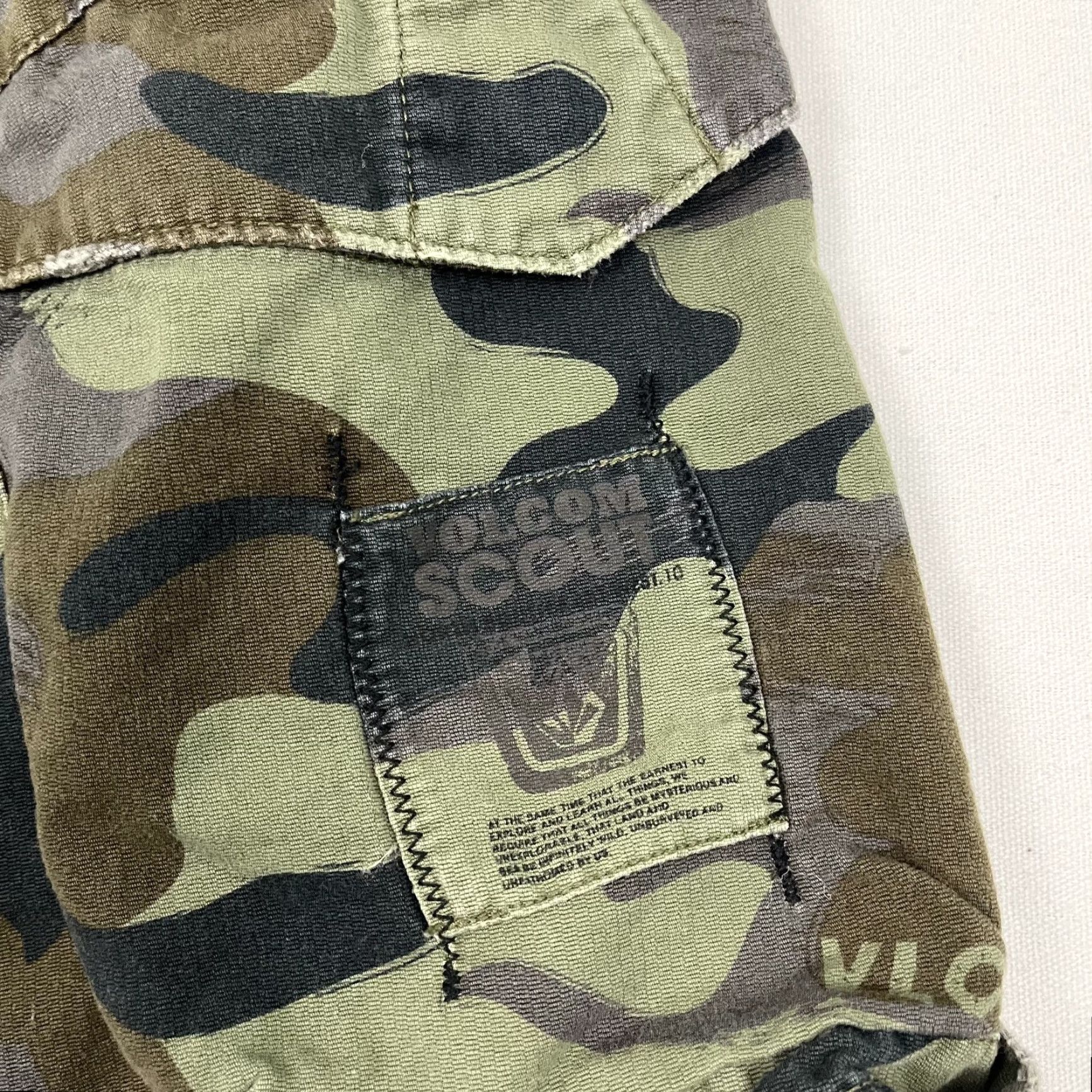 Volcom Volcom Shorts Cargo Scout Mens Size 28 x 9" Green Brown Camo Military Skater Y2K Size US 28 / EU 44 - 2 Thumbnail