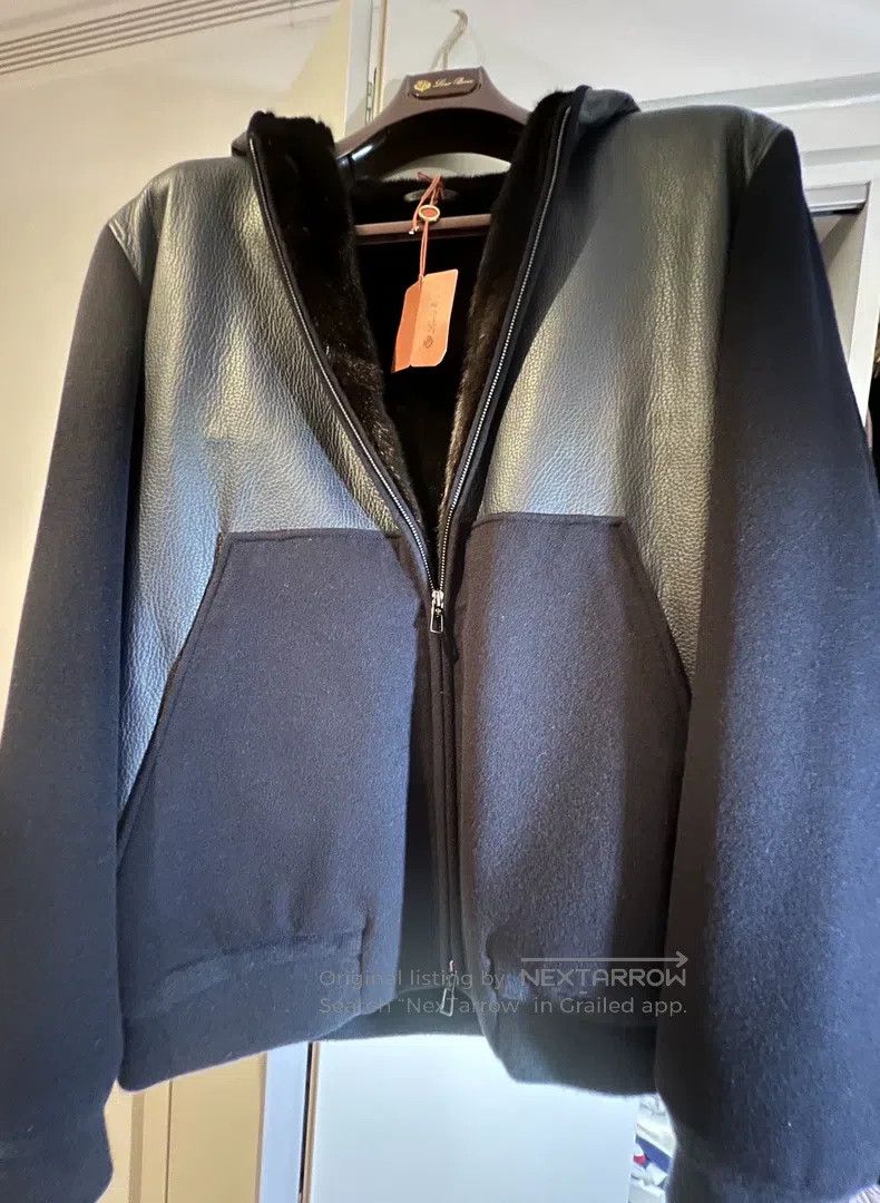 Loro Piana Loro Piana A luxurious watered-down fur coat crafted from Size US L / EU 52-54 / 3 - 4 Thumbnail