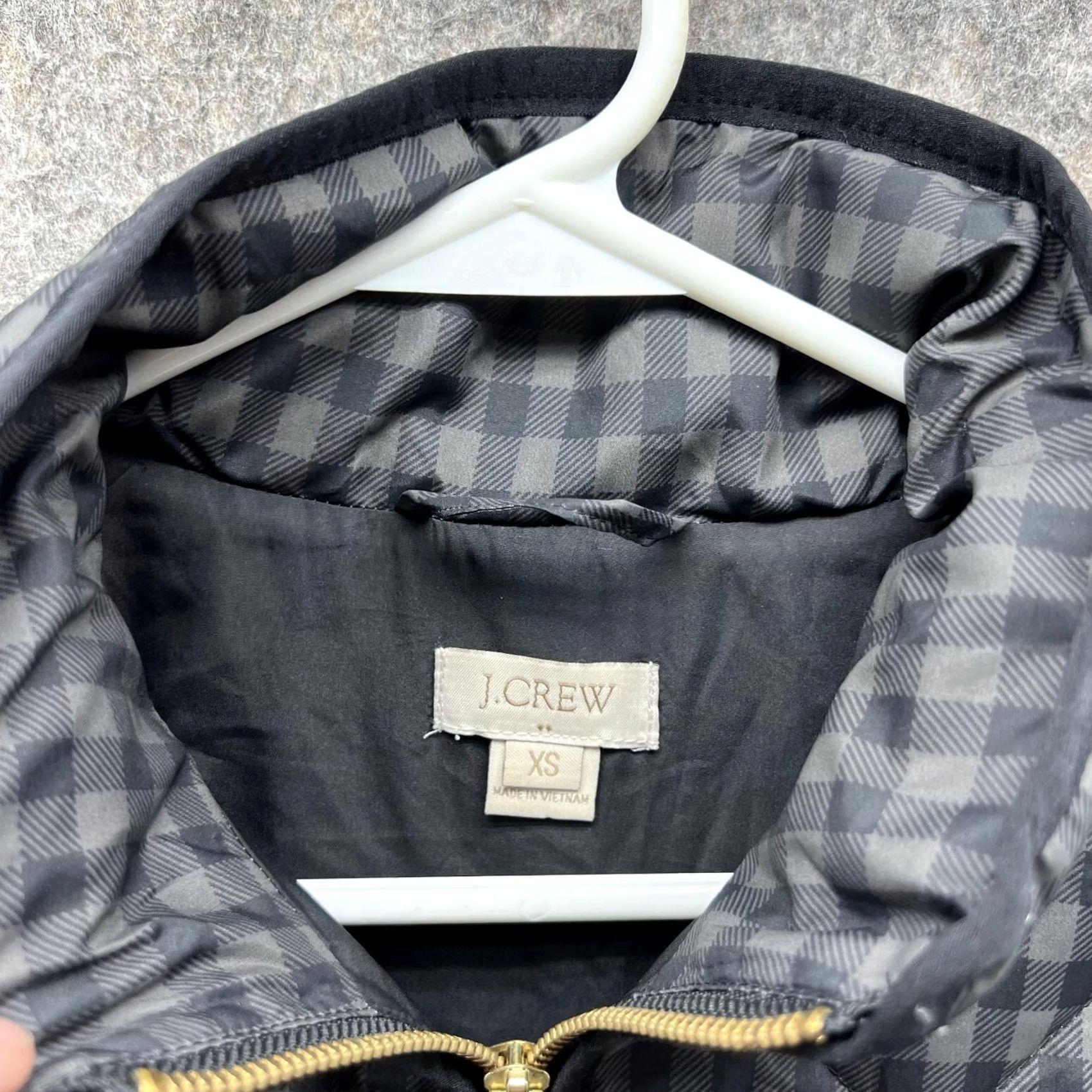 J.Crew VINTAGE J.CREW Vest Women XS Black Full Zip Puffer Sleeveless Jacket Quilted Check Gold Size XS / US 0-2 / IT 36-38 - 4 Thumbnail