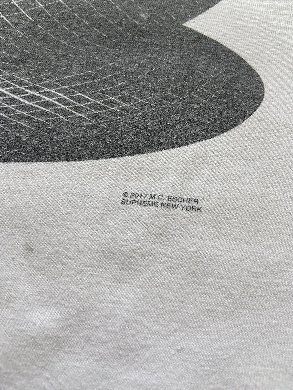 Other SS17 Supreme MC Escher Three Spheres Tee in White Size US M / EU 48-50 / 2 - 4 Thumbnail