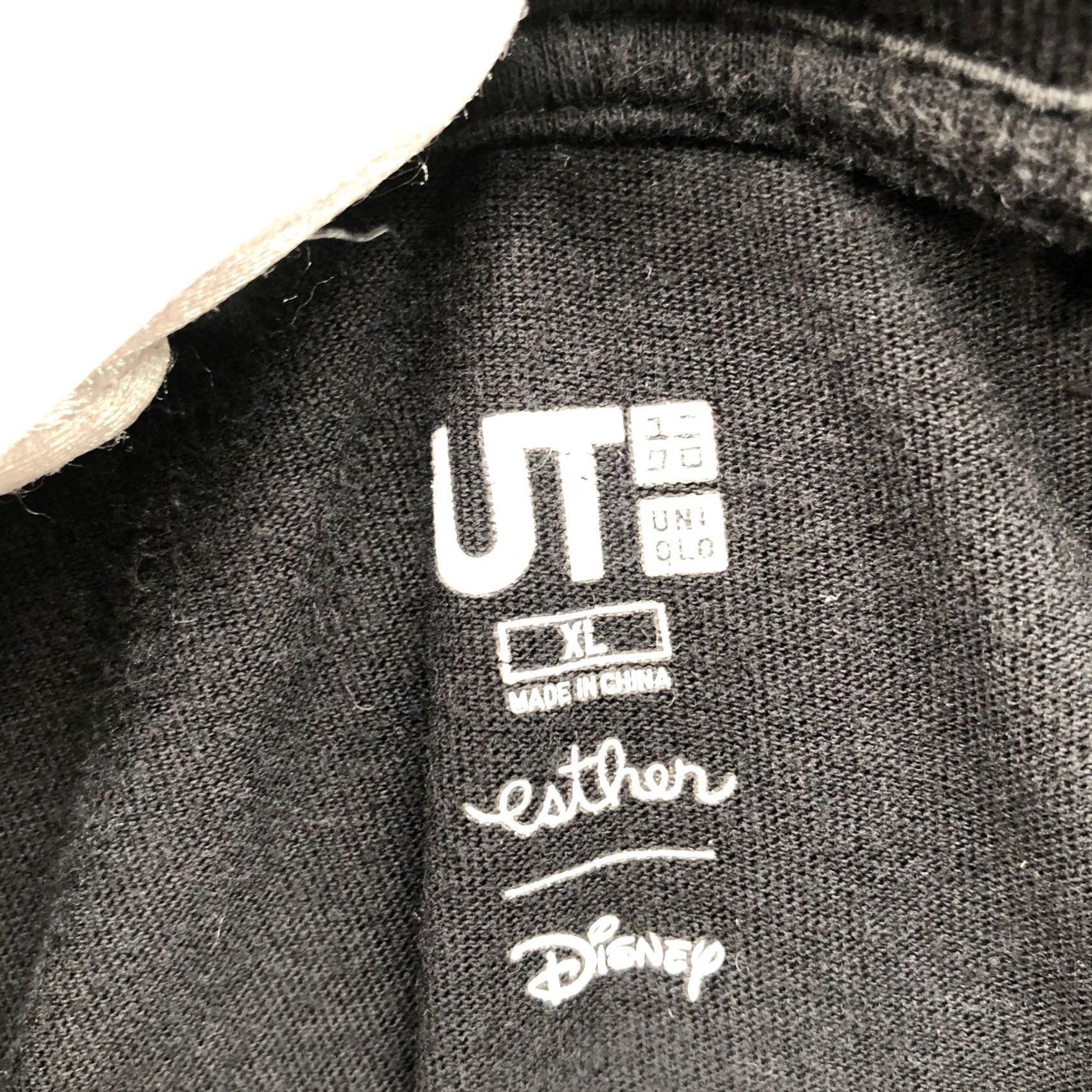 Uniqlo Uniqlo Mickey Embroidered T-Shirt Black Short Sleeve Pocket Womens XL Crew Neck Buttonless Pullover Cotton Jersey All Seasons Casual Vintage: No Size XL / US 12-14 / IT 48-50 - 7 Thumbnail