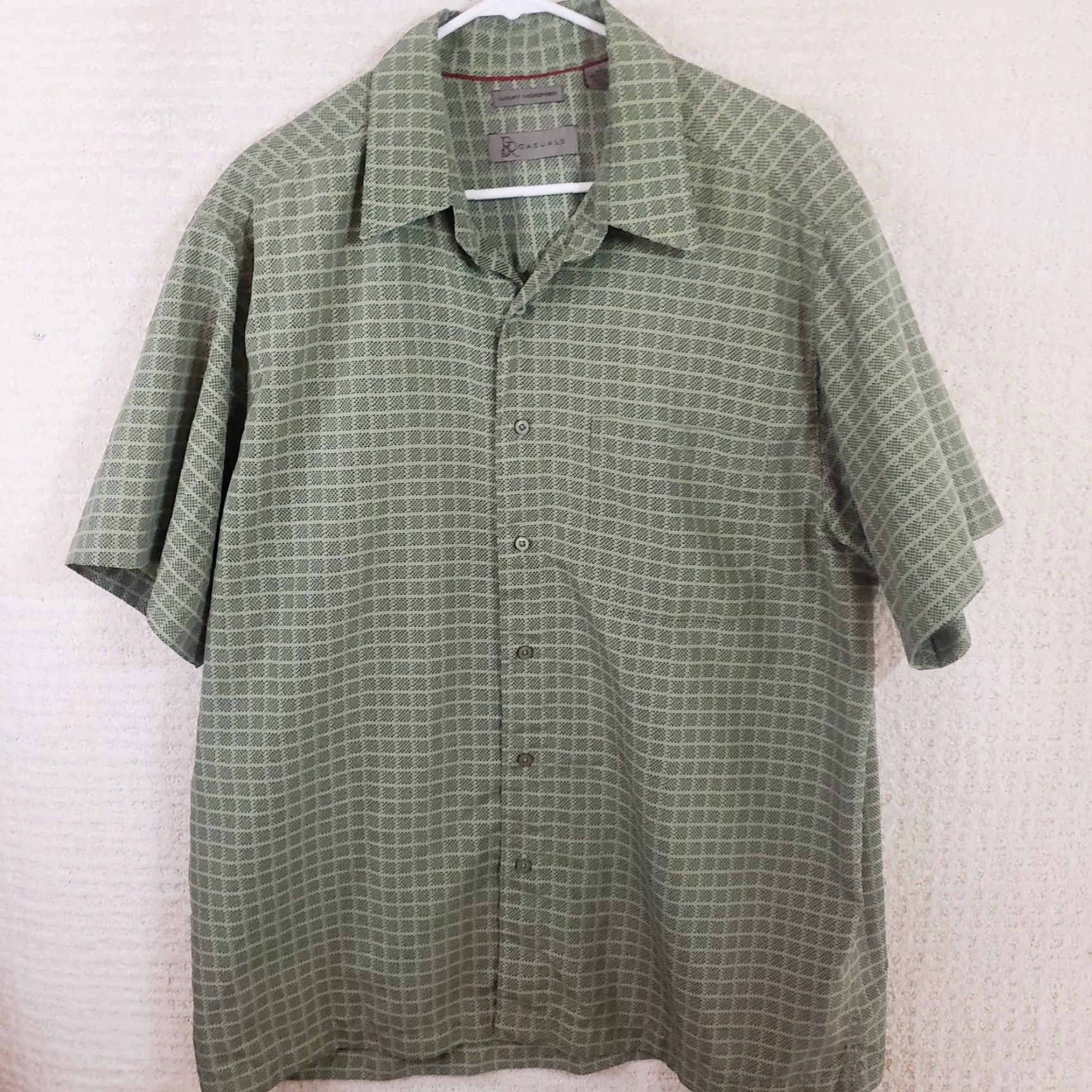 Vintage R & R Casuals Shirt Mens XL Green Geometric Polyester Button Short Sleeve Casual Size US XL / EU 56 / 4 - 2 Thumbnail