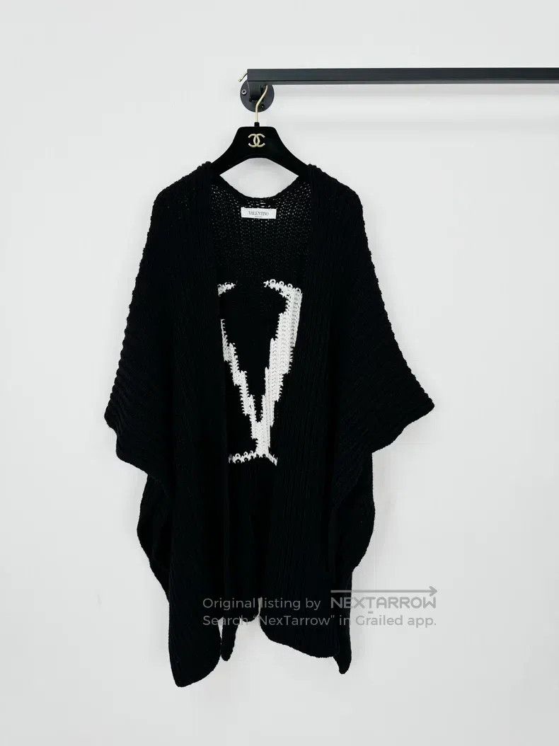 Valentino Valentino Cloak cardigan Size M / US 6-8 / IT 42-44 - 1 Thumbnail