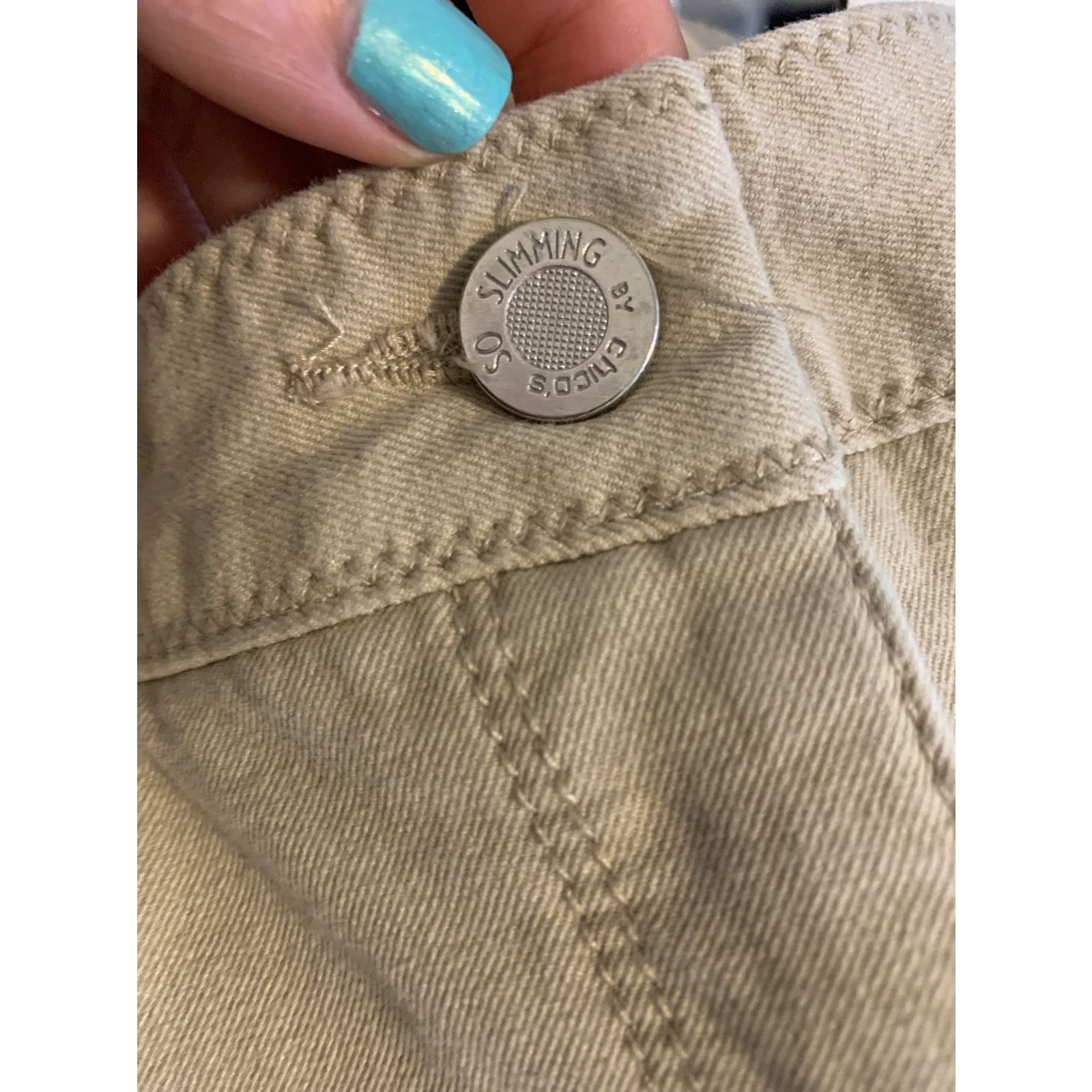 Chicos Chico's slimming beige capri stretch jeans size 2 - large Size 34" / US 12 / IT 48 - 5 Thumbnail