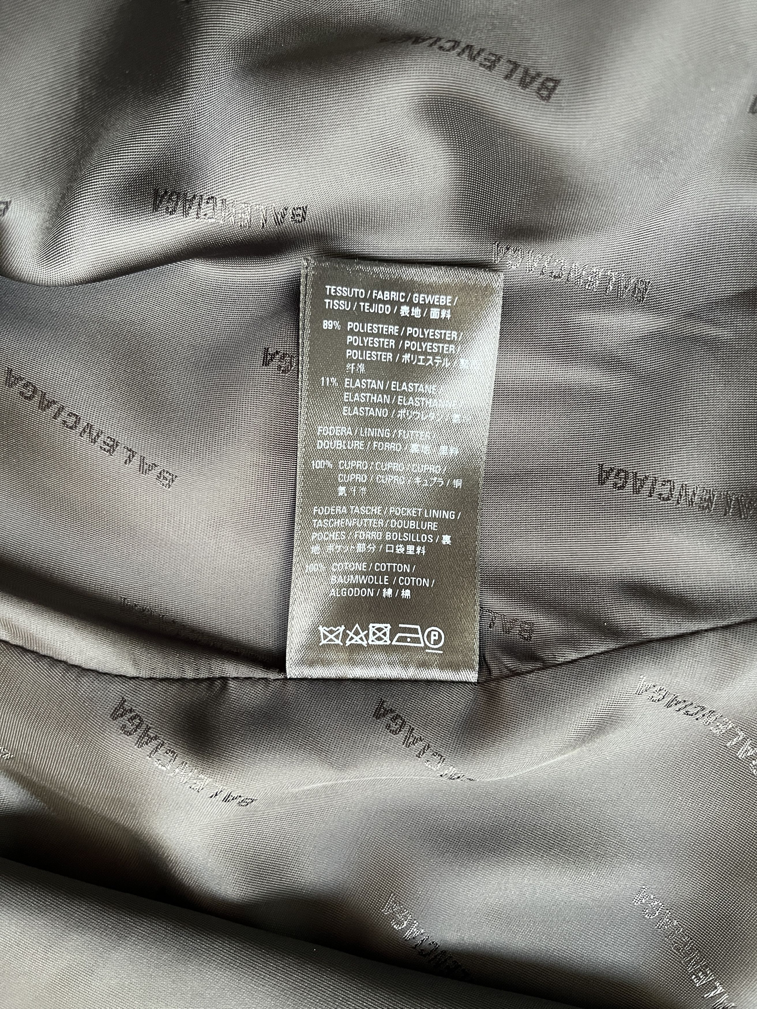 Balenciaga Balenciaga Crepe Hooded Coat Size 50 AW19 Size US L / EU 52-54 / 3 - 12 Thumbnail