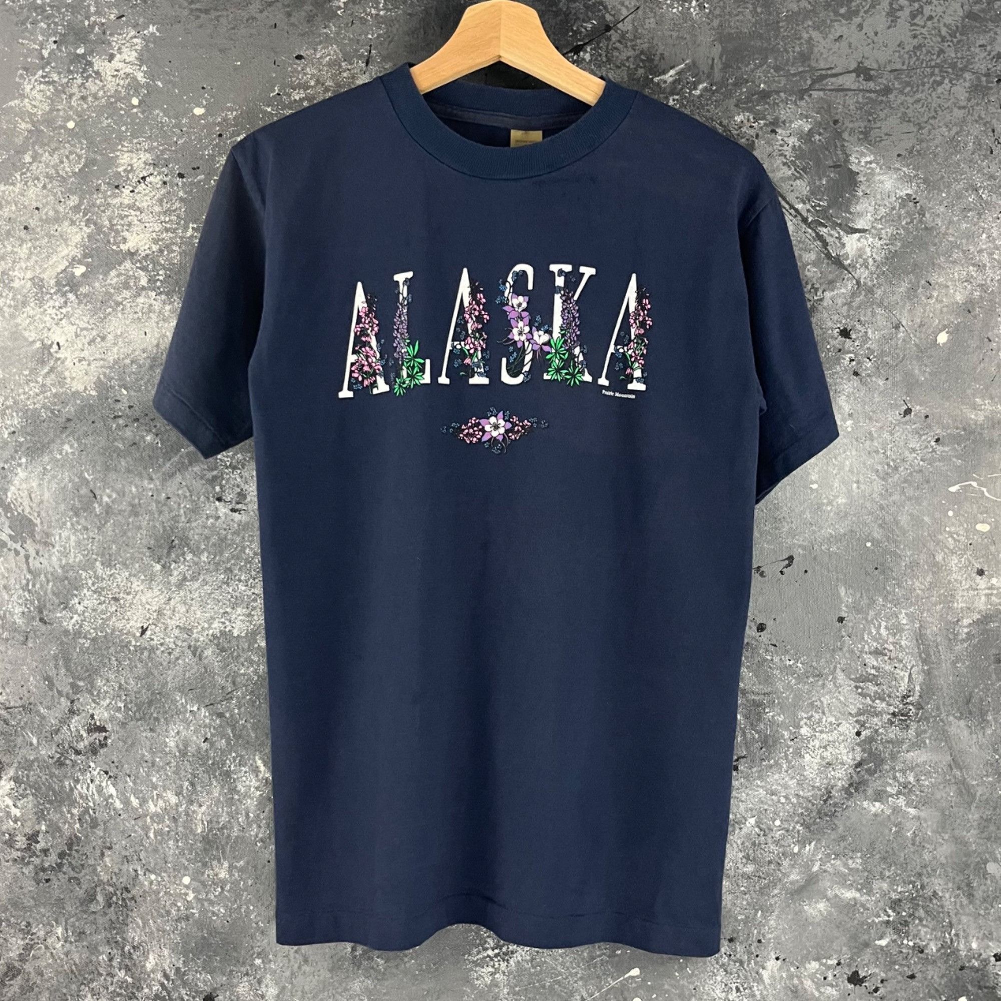 Vintage Vintage 90’s Alaska souvenir shirt Size US S / EU 44-46 / 1 - 1 Thumbnail
