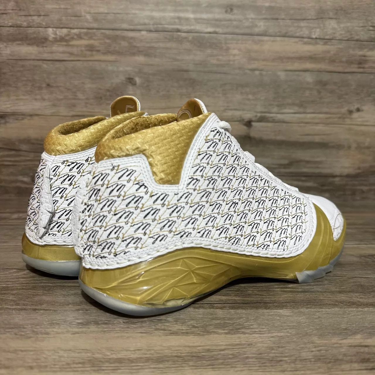 Nike AJ23 Trophy Room White/Platinum 43 #256/523 Worn Once Size US 9.5 / EU 42-43 - 4 Thumbnail