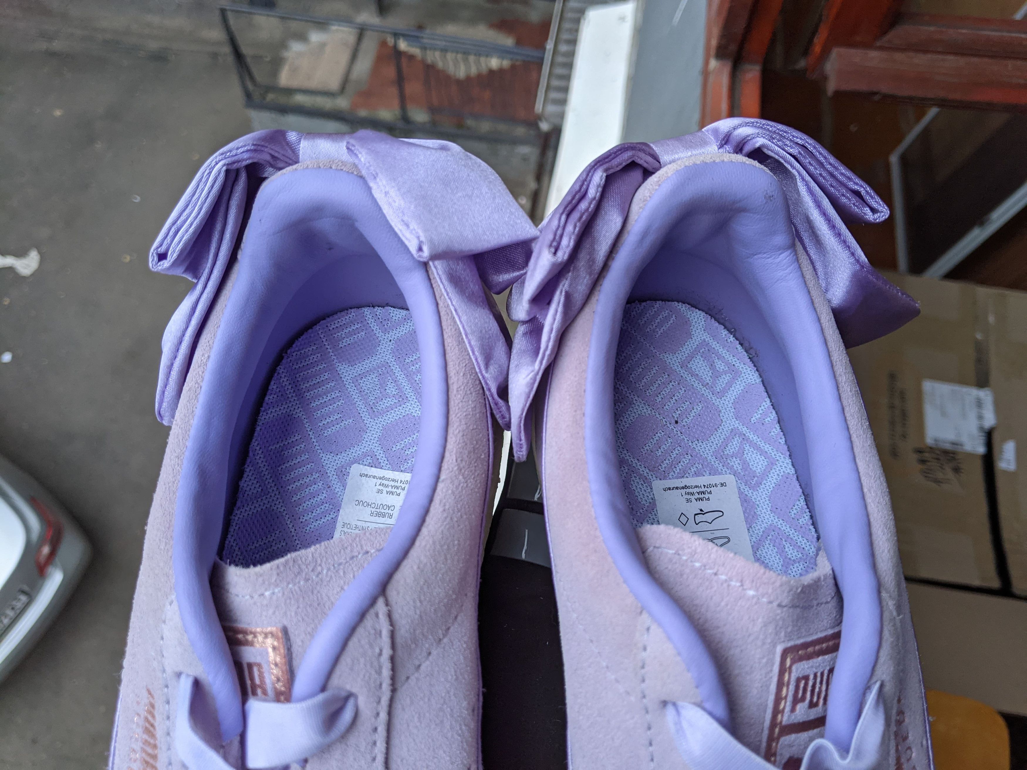Puma *NEW* Puma Suede Bow Womens Sneaker Clyde Cat MCM Rhuigi Size US 8.5 / IT 38.5 - 15 Thumbnail