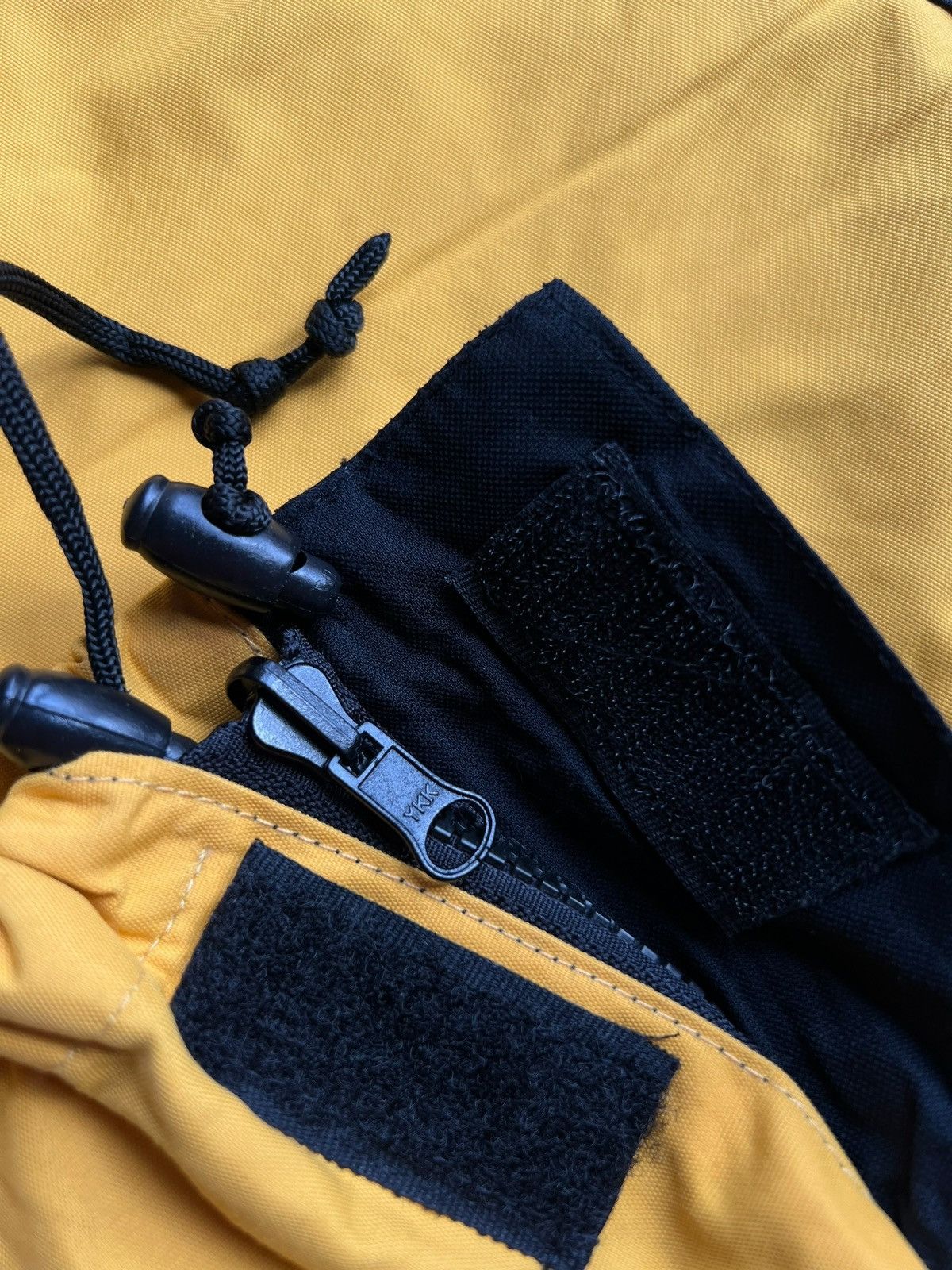 The North Face × Vintage THE NORTH FACE 90s RARE COLOUR BLOCK WATERPROOF PANTS Size US 34 / EU 50 - 8 Thumbnail
