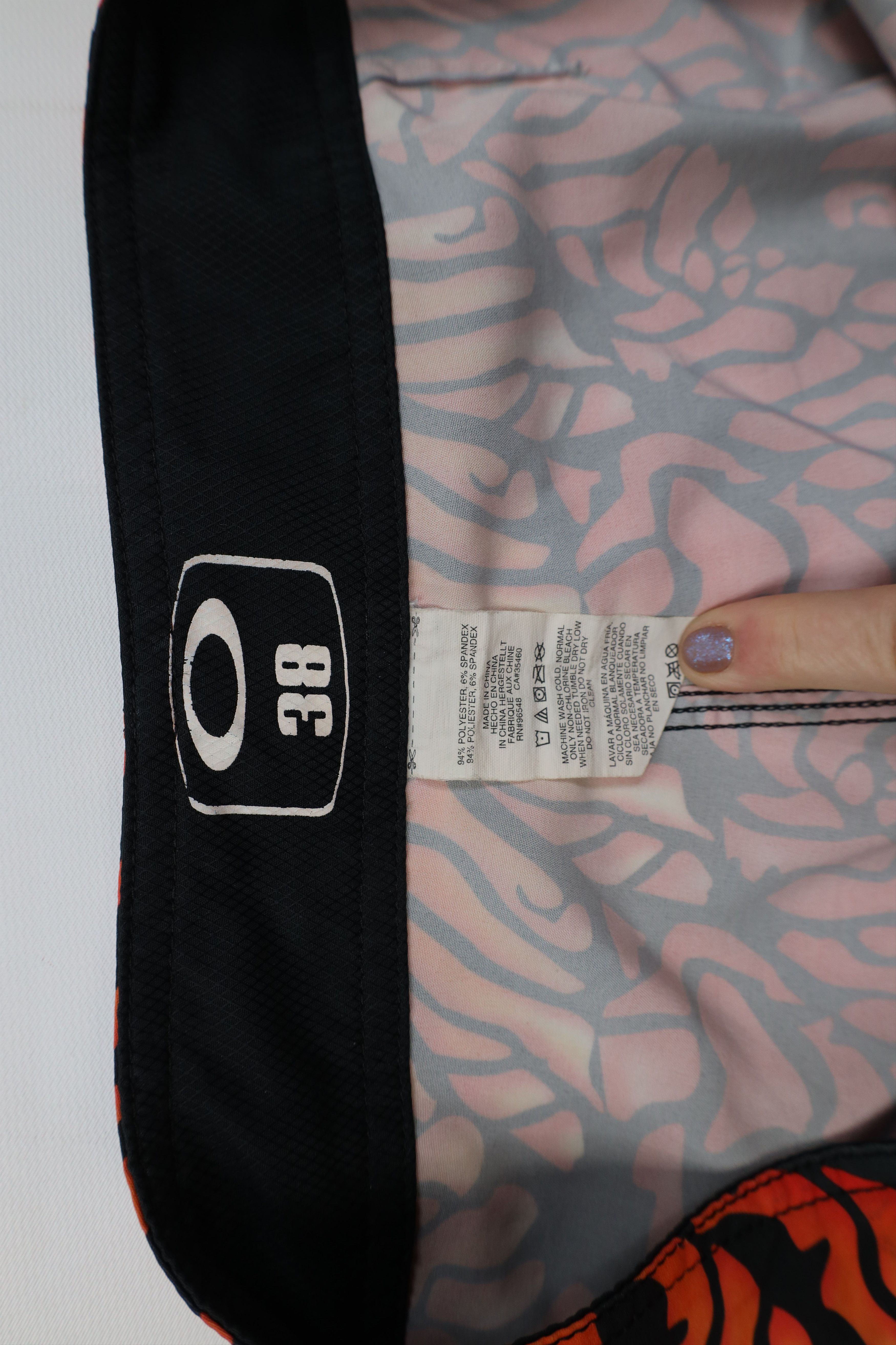 Oakley Vintage Oakley O Logo Abstract Hybrid Board Shorts Trunks Size US 38 / EU 54 - 6 Thumbnail