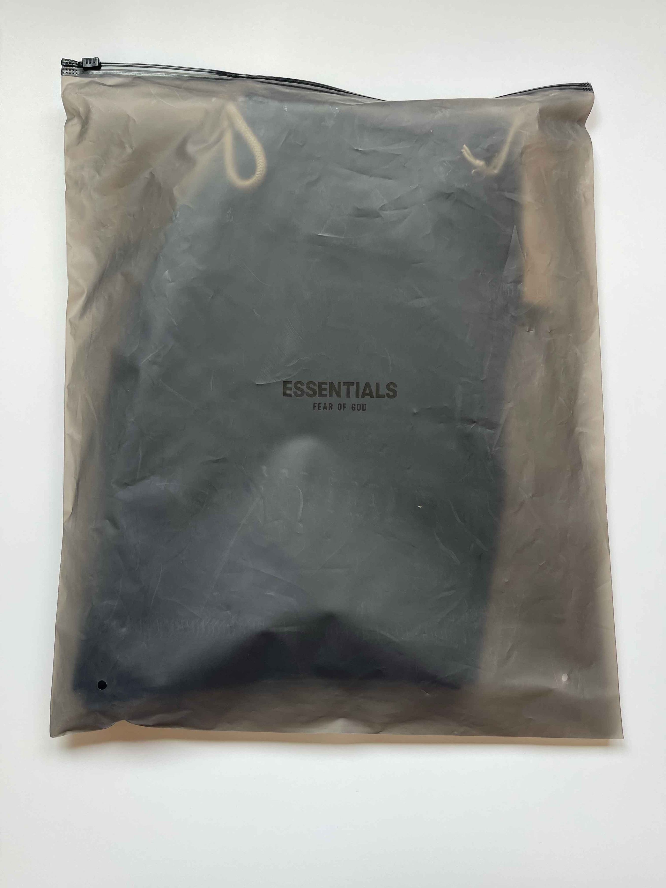 Essentials Fear of God Essentials Sweatshort Jet Black (XS) Size US 30 / EU 46 - 3 Thumbnail