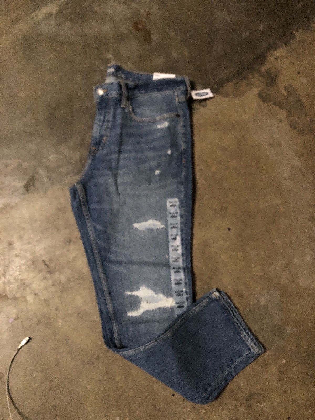 Old Navy Slim men’s 34x30 ripped jeans Size US 34 / EU 50 - 5 Thumbnail