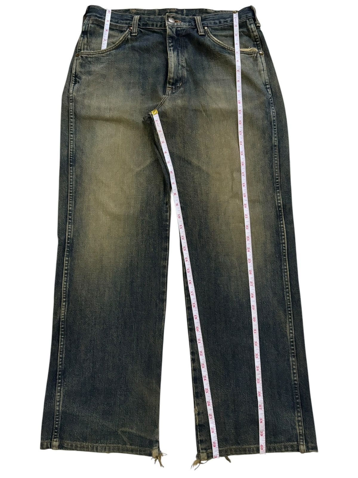 Wrangler Vintage Japanese Wrangler Mud Wash Distressed Baggy Jeans Size US 33 - 13 Thumbnail