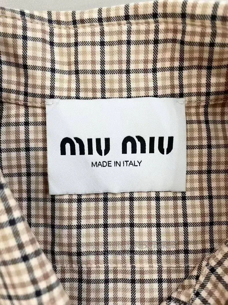 Miu Miu Miu Miu 38 Classic plaid short-sleeved shirt Size M / US 6-8 / IT 42-44 - 5 Thumbnail