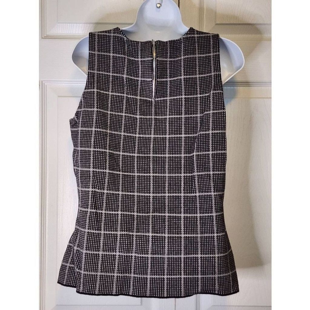White House Black Market White House Black Market Geometric Print Top Size L / US 10 / IT 46 - 2 Thumbnail