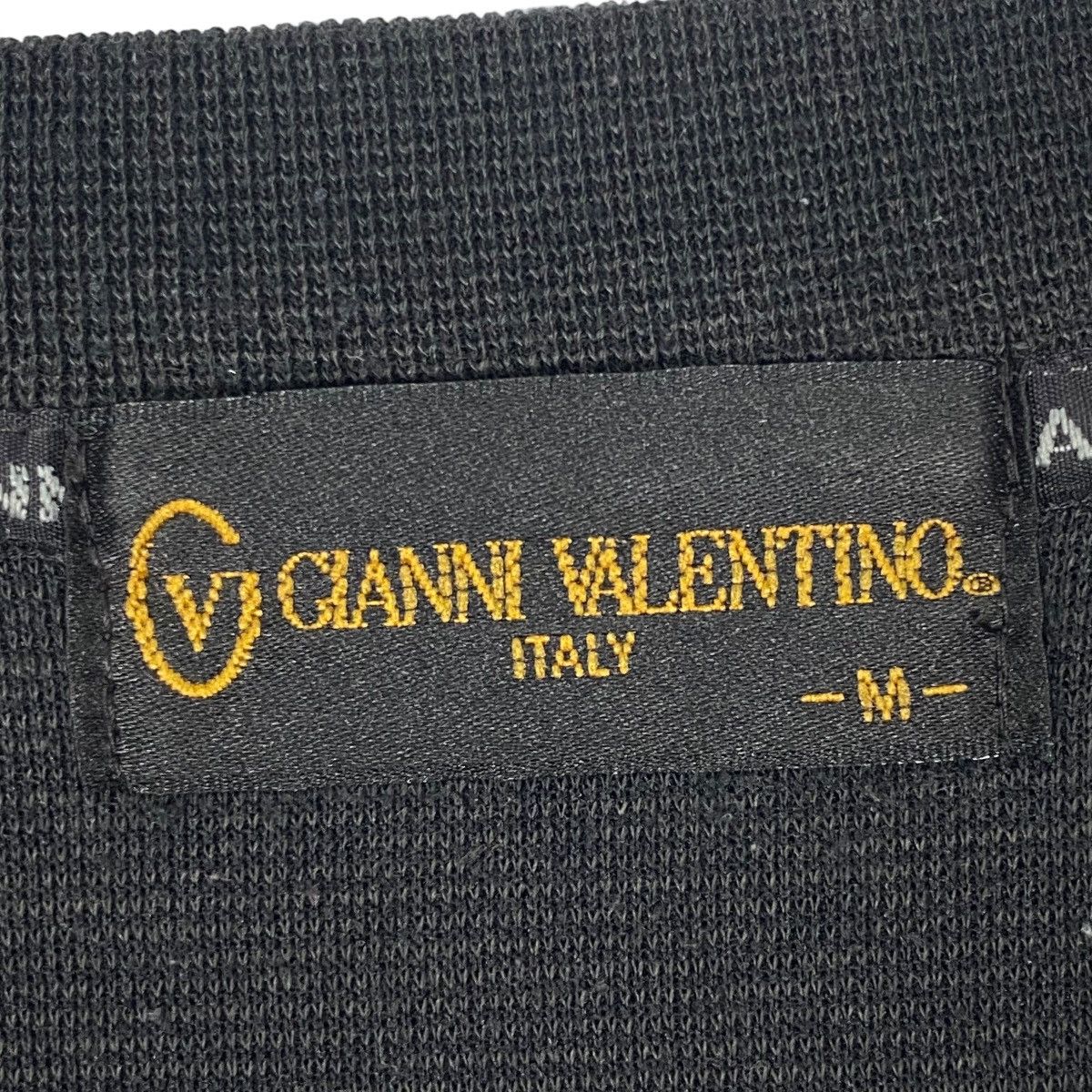 Vintage Vintage Gianni Valentino Sweatshirt Crewneck Big Logo Sz M Size US M / EU 48-50 / 2 - 5 Thumbnail