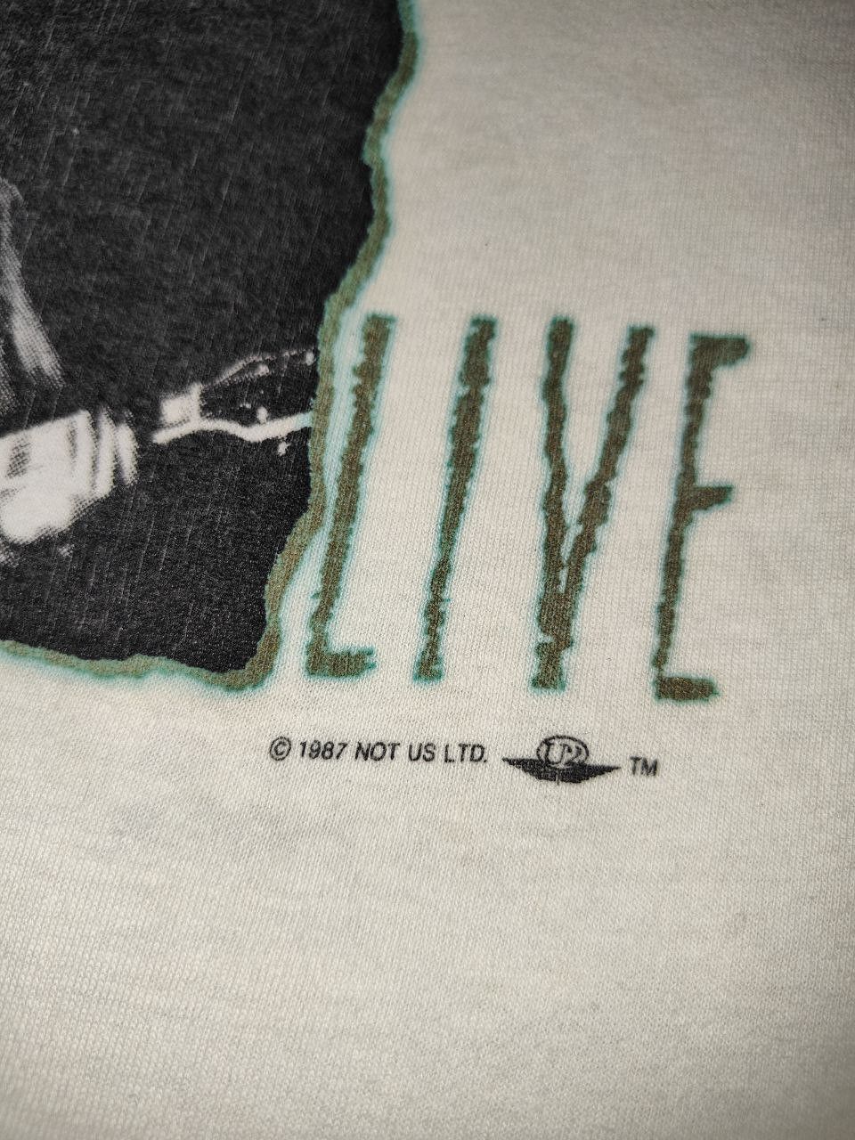Vintage 1987 Vintage U2 Band T Size US M / EU 48-50 / 2 - 5 Thumbnail