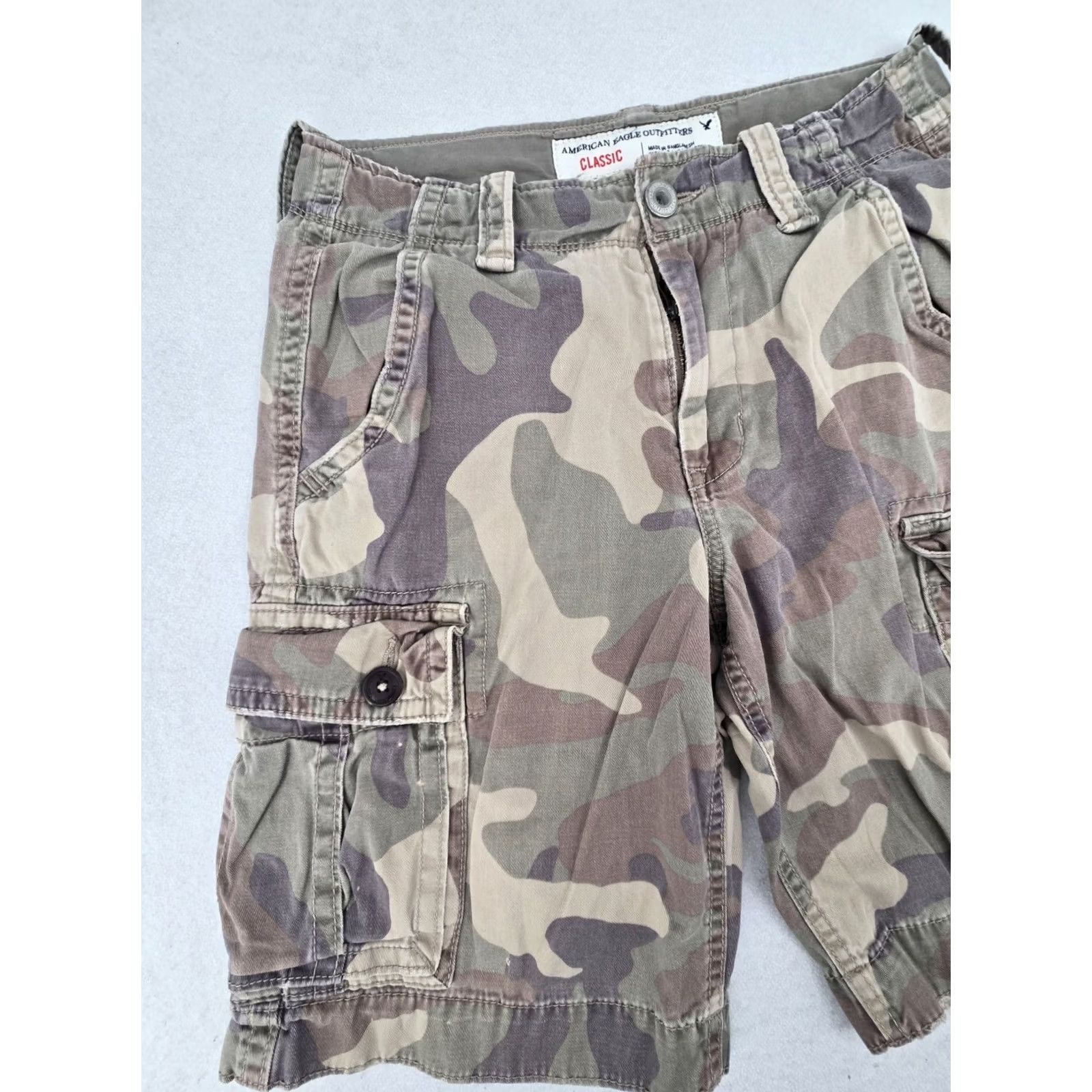 Vintage American Eagle Cargo Shorts 28 Green Camouflage Cargo Pocket Men Shorts Size US 28 / EU 44 - 5 Thumbnail