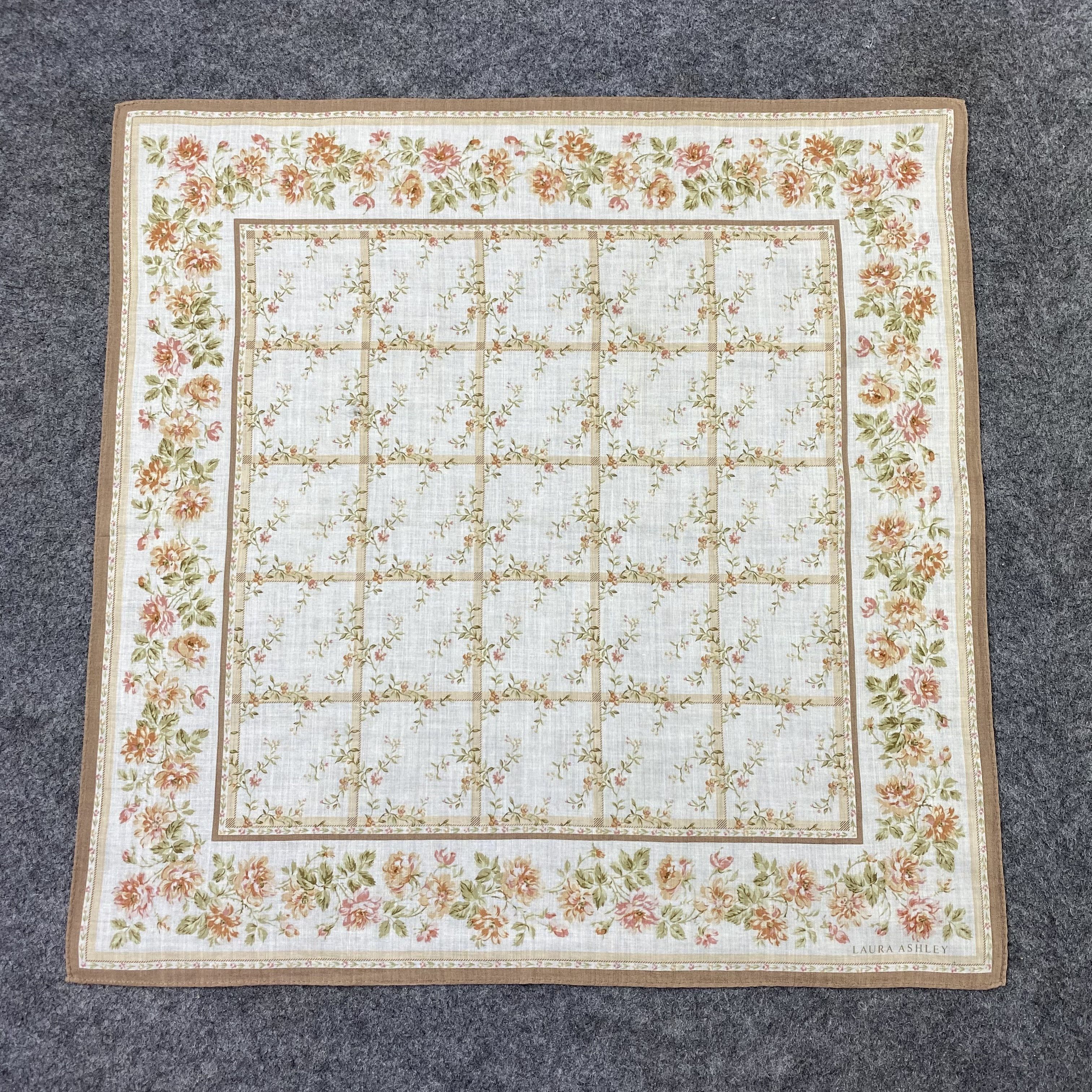 Laura Ashley Laura Ashley Handkerchief / Bandana / Neckerchief-B2179 Size ONE SIZE - 3 Thumbnail