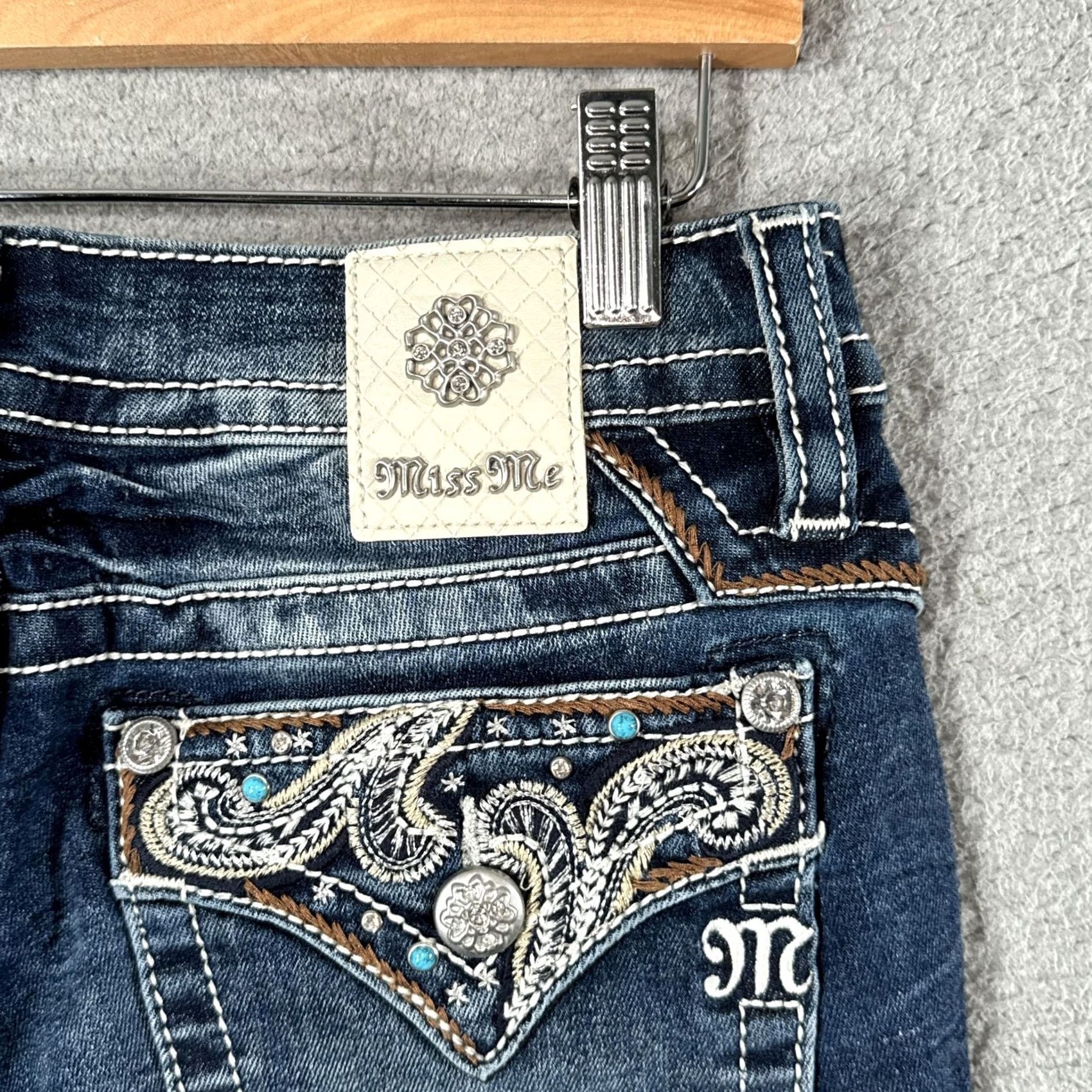 Miss Me Miss Me Jeans Womens 28 Bootcut Denim Embroidered Rhinestone Mid Rise 5-Pocket Cowboy Blue 34 Inseam Mens/ Womens Size 28" / US 6 / IT 42 - 2 Thumbnail