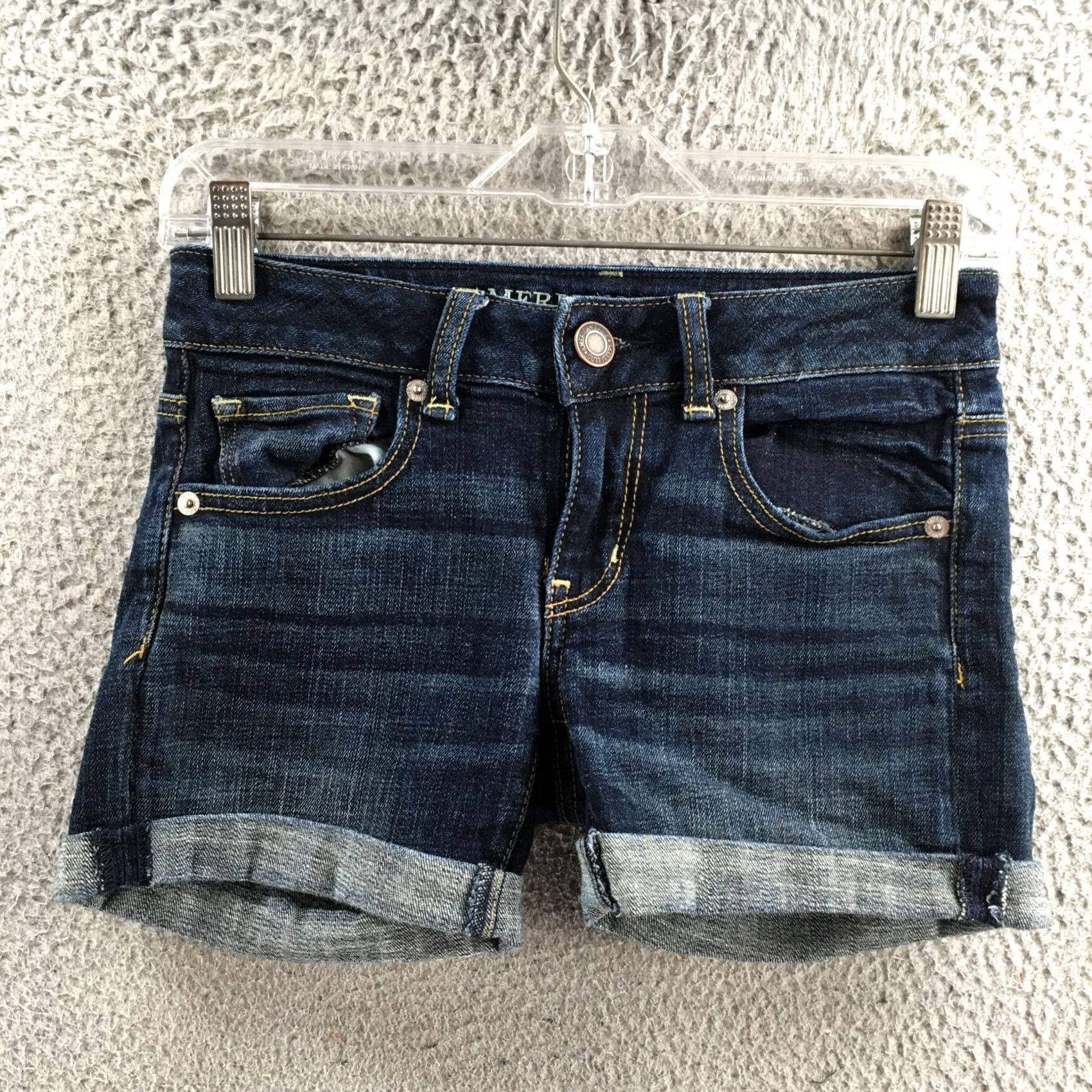 American Eagle Outfitters American Eagle Outfitters Denim Cuffed Shorts Womens 00 Blue Mid Rise Zip Fly Adult Regular Size 00 Blue Denim Shorts Size 24" / US 00 / IT 34 - 2 Thumbnail