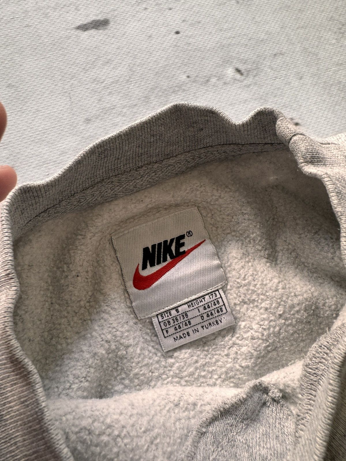 Nike × Vintage NIKE VINTAGE CENTER LOGO OVERSIZE BOXY SWEATSHIRT Size US S / EU 44-46 / 1 - 5 Thumbnail
