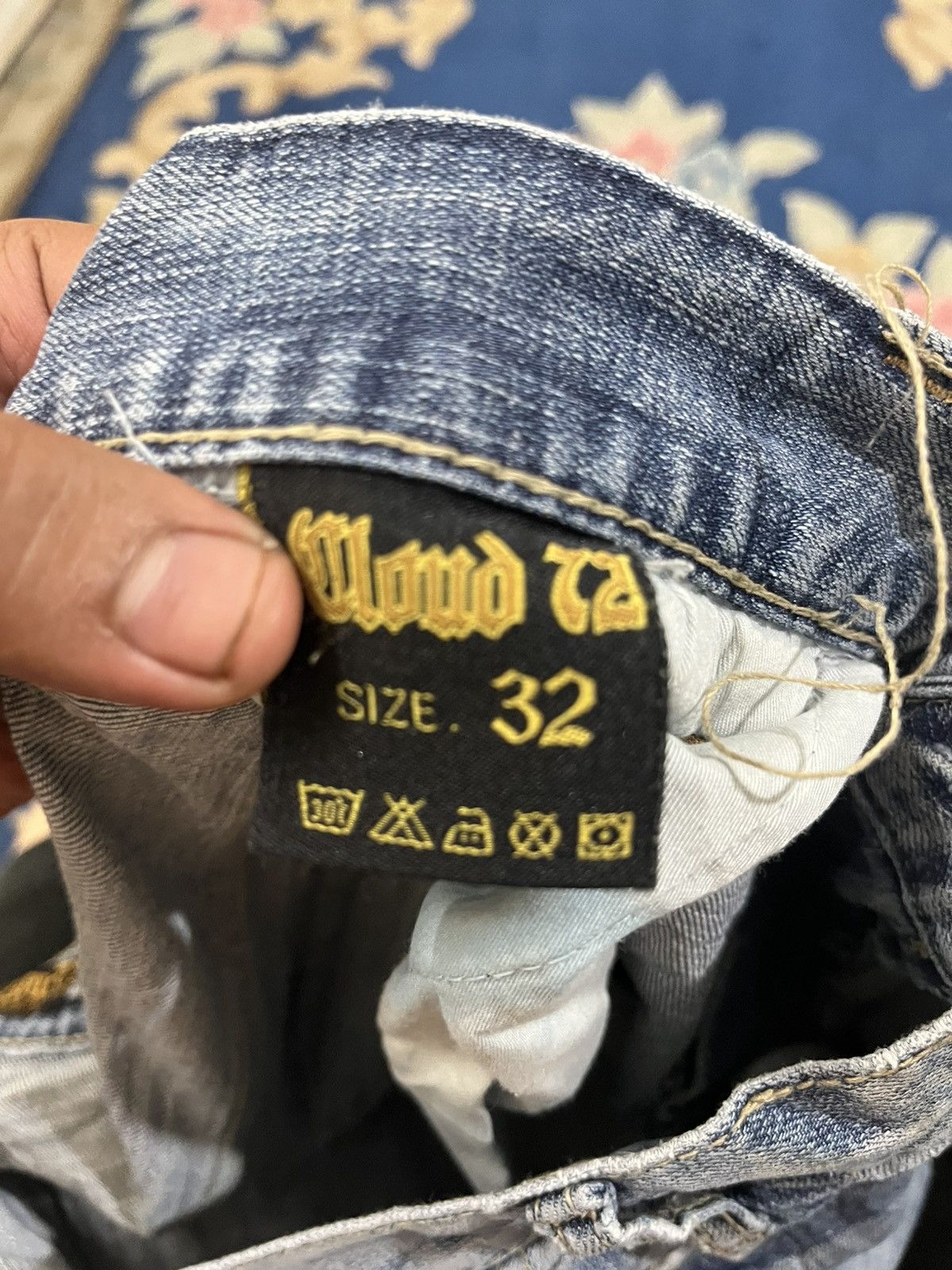 Ed Hardy Vintage Cloud 72 Faded Distressed Punk Denim Size US 31 - 11 Thumbnail