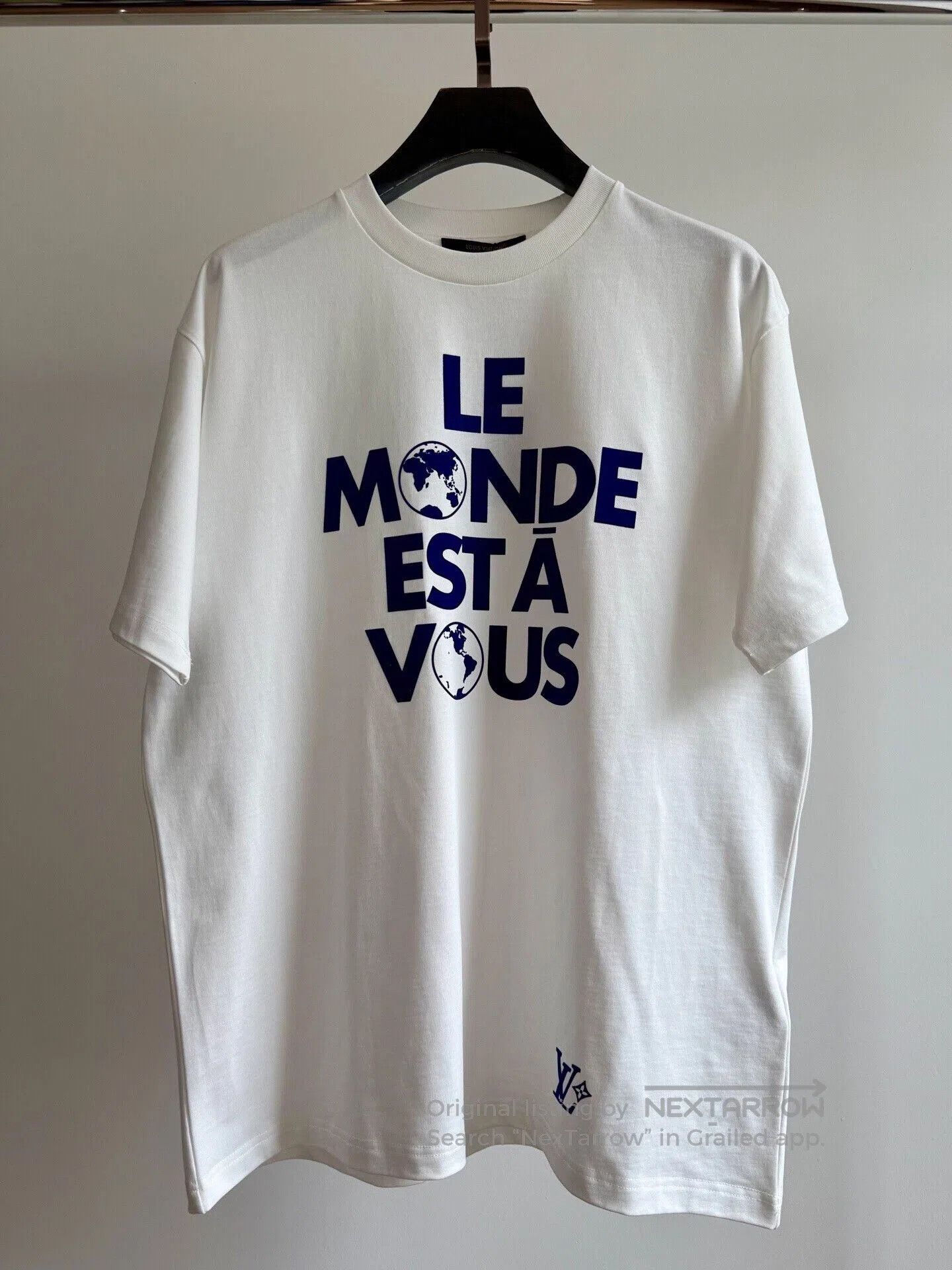 LVXWA lv earth velvet print t-shirt. Size US M / EU 48-50 / 2 - 1 Thumbnail