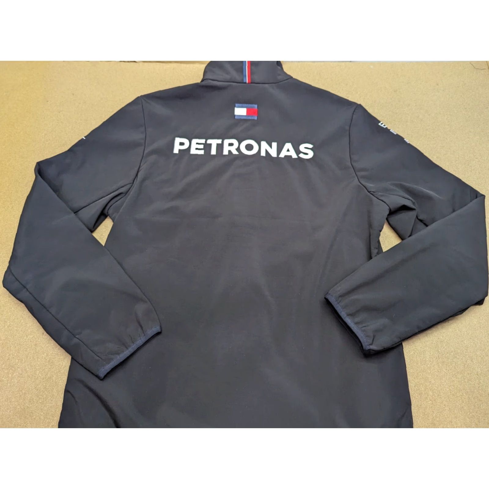 Vintage Mercedes F1 Team Jacket Size M Stichd Black Full Zip Mens Track Jacket Size US M / EU 48-50 / 2 - 2 Thumbnail