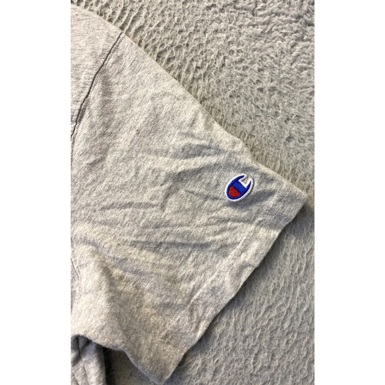 Champion Champion T Shirt S Gray Embroidered Logo Tee Short Sleeve Crew Neck Mens /98-40 Size US S / EU 44-46 / 1 - 3 Thumbnail