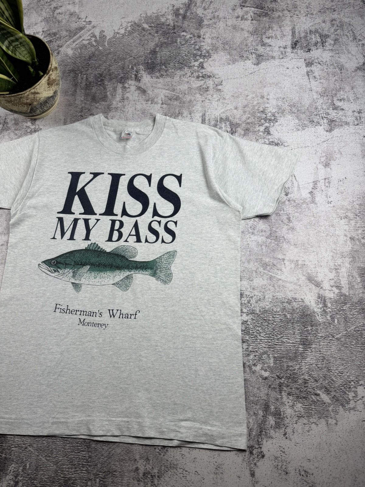 Other Vintage Kiss My Bass 90s Humor Crazy Gray Fisherman Merch Jersey T Shirt Tee Size US L / EU 52-54 / 3 - 3 Thumbnail