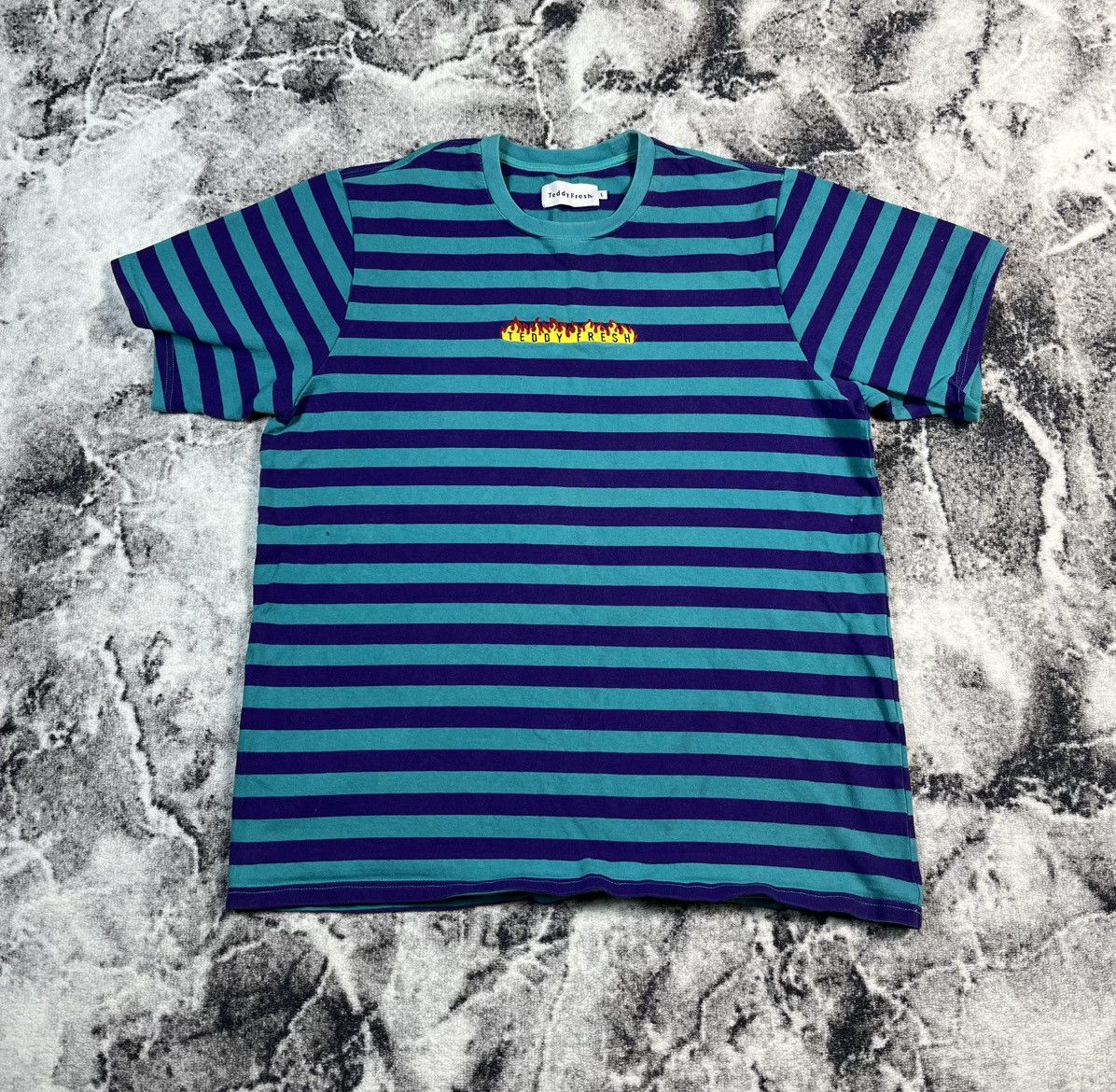 Teddy Fresh Vintage Teddy Fresh Striped Logo T-Shirt Streetwear Size US L / EU 52-54 / 3 - 1 Thumbnail