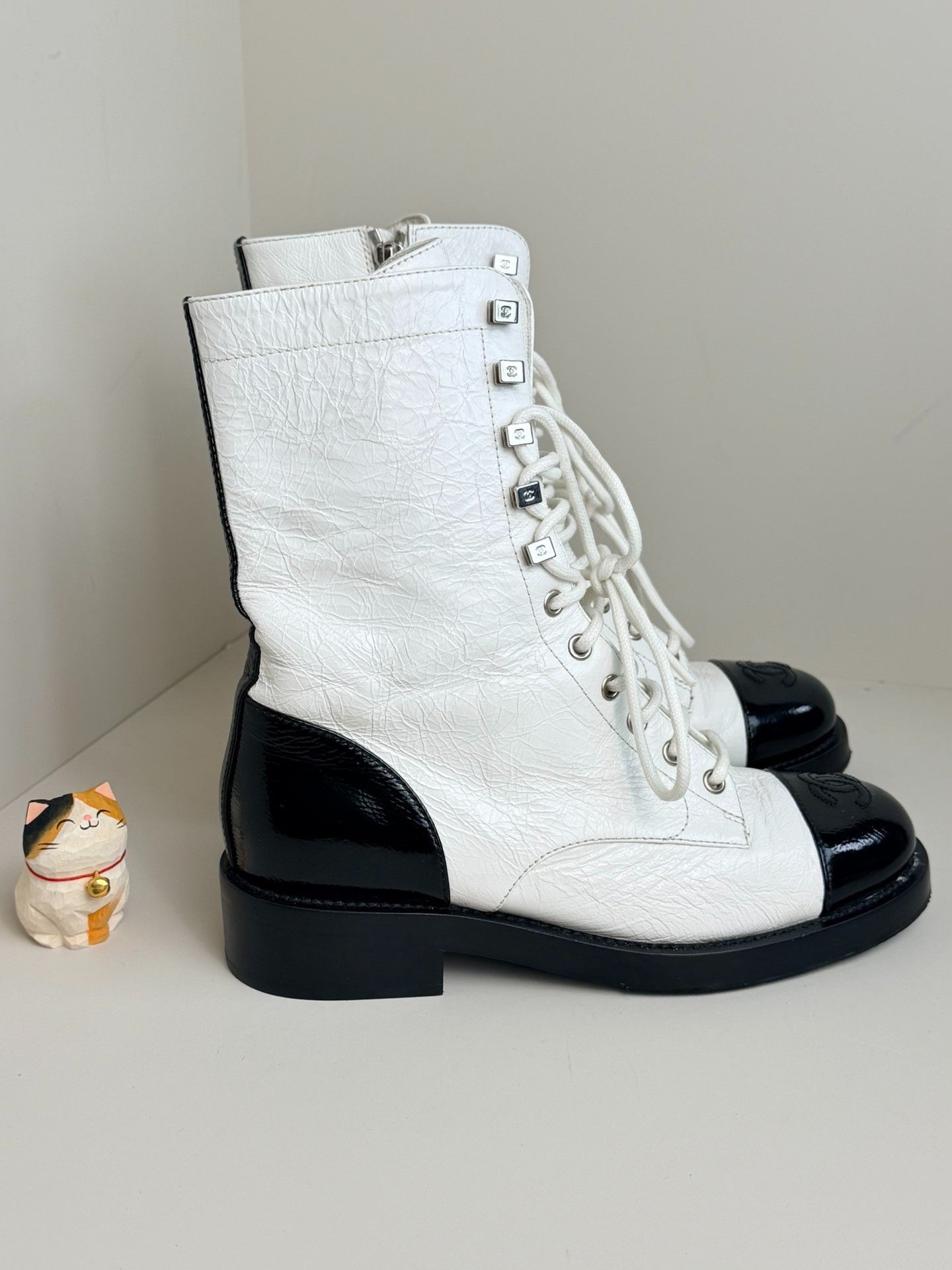 Chanel Chanel Patent Black Boots us_6-5 Women Size US 6.5 / IT 36.5 - 1 Thumbnail