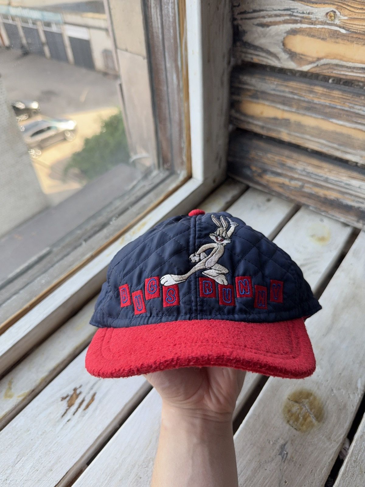 Cartoon Network × Vintage × Warner Bros Vintage Bugs Bunny Quilted Cap 90s Looney Tunes 1999 Hat S Size ONE SIZE - 4 Thumbnail