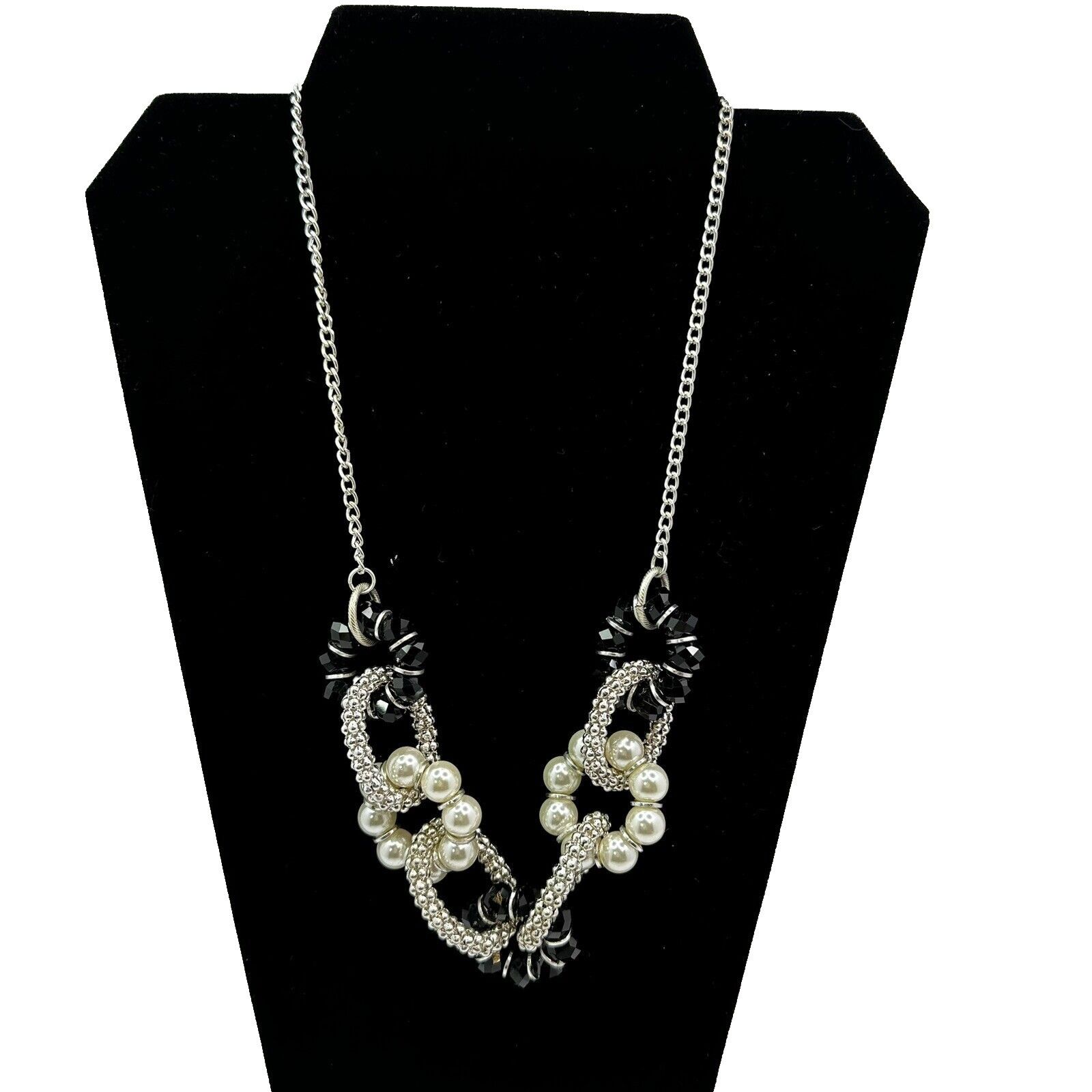 Other Ny & Co Silver Mesh Blk Crystals Faux Pearls Beads Necklace Size ONE SIZE - 12 Thumbnail