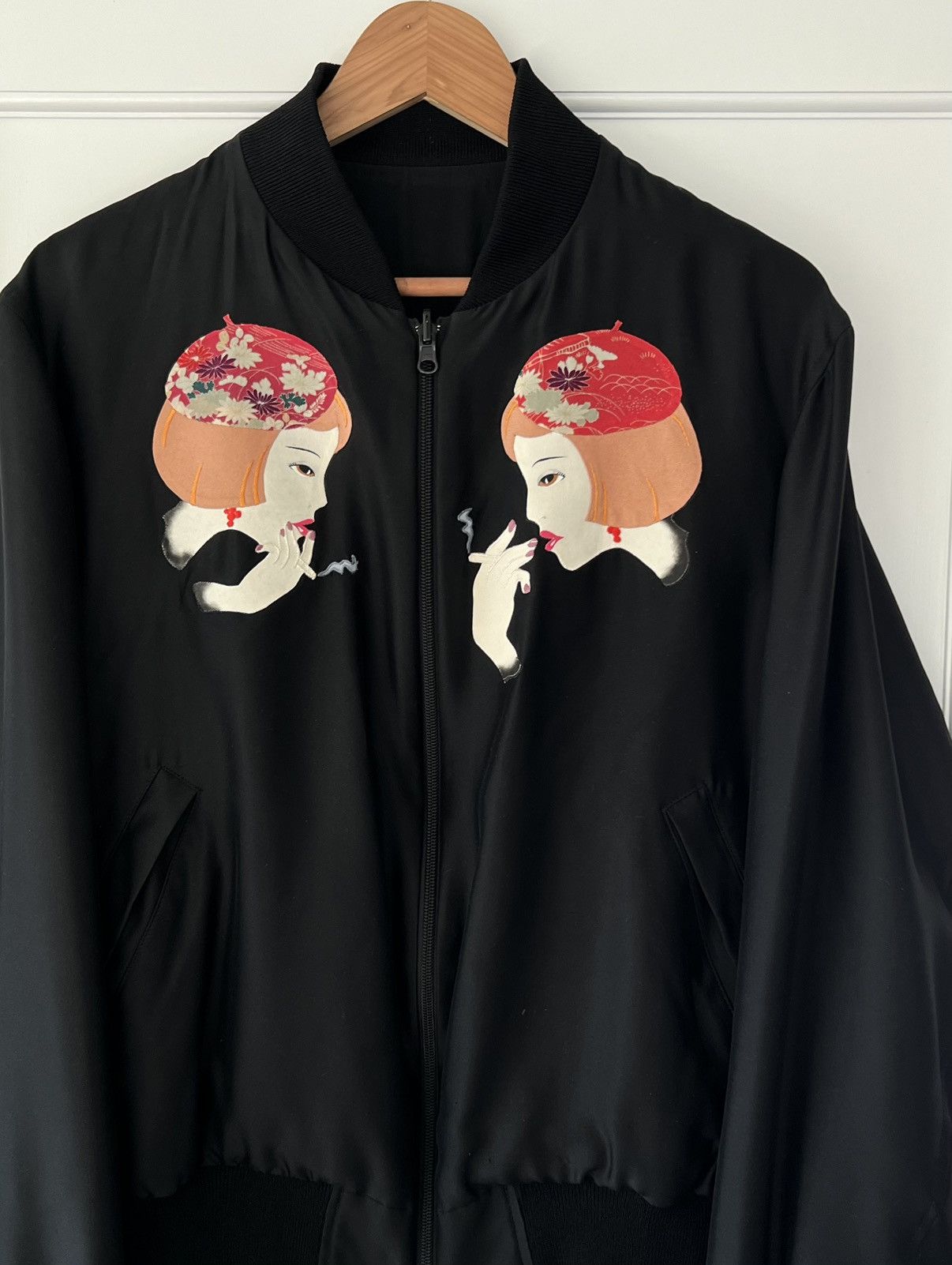 Yohji Yamamoto SS2004 Yohji Yamamoto Smoking Girl Runway Silk Bomber Jacket Size US L / EU 52-54 / 3 - 4 Thumbnail