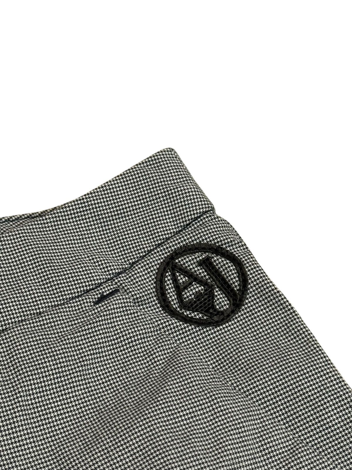 Armani × Giorgio Armani × Vintage Armani Jeans Badge Logo Jeans Trousers Chino W28 L28 Size 28" / US 6 / IT 42 - 5 Thumbnail